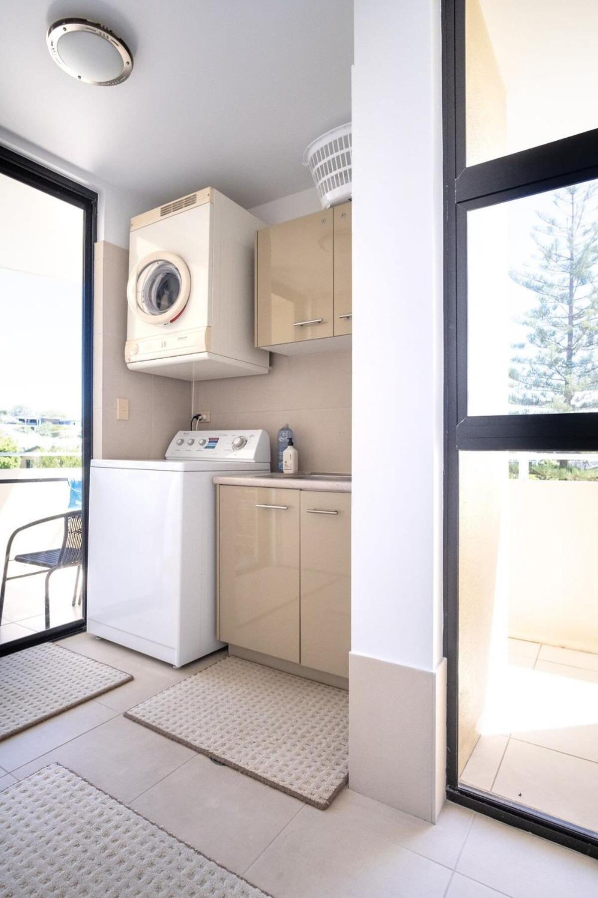 Live Like A Local In The Heart Of Moffat Apartment *