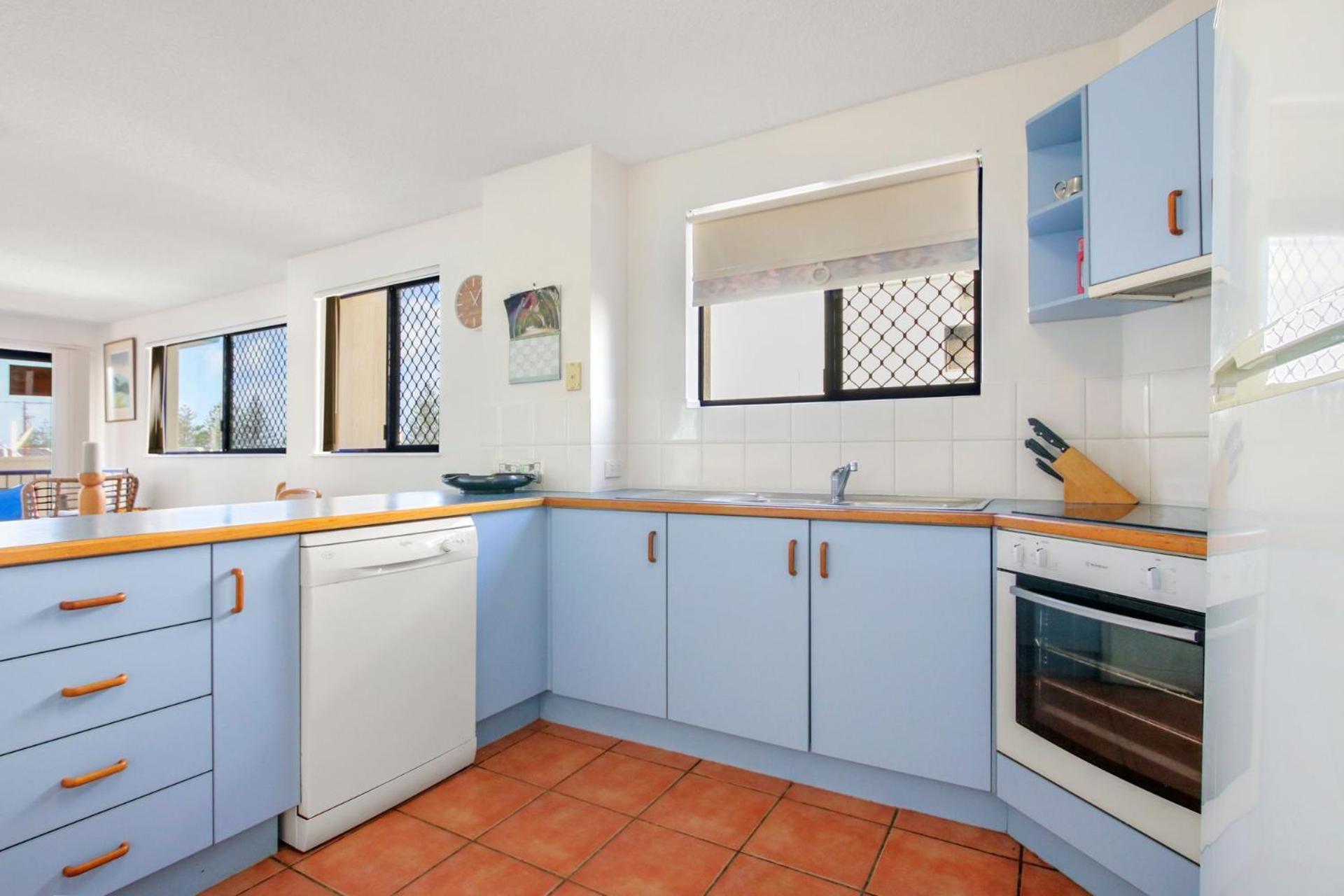 Jade Waters U4 5 Latona Ave Apartment