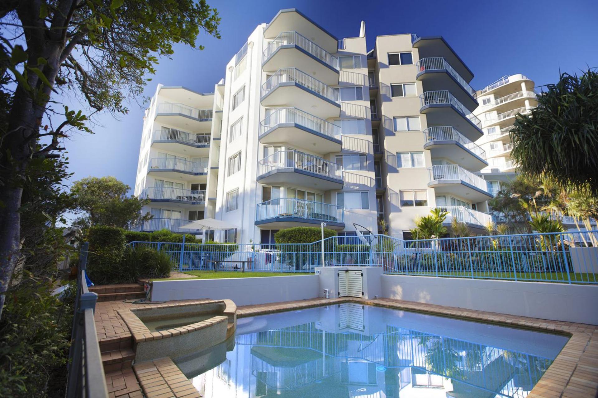 The Outlook U8 9 Hume Parade Apartment