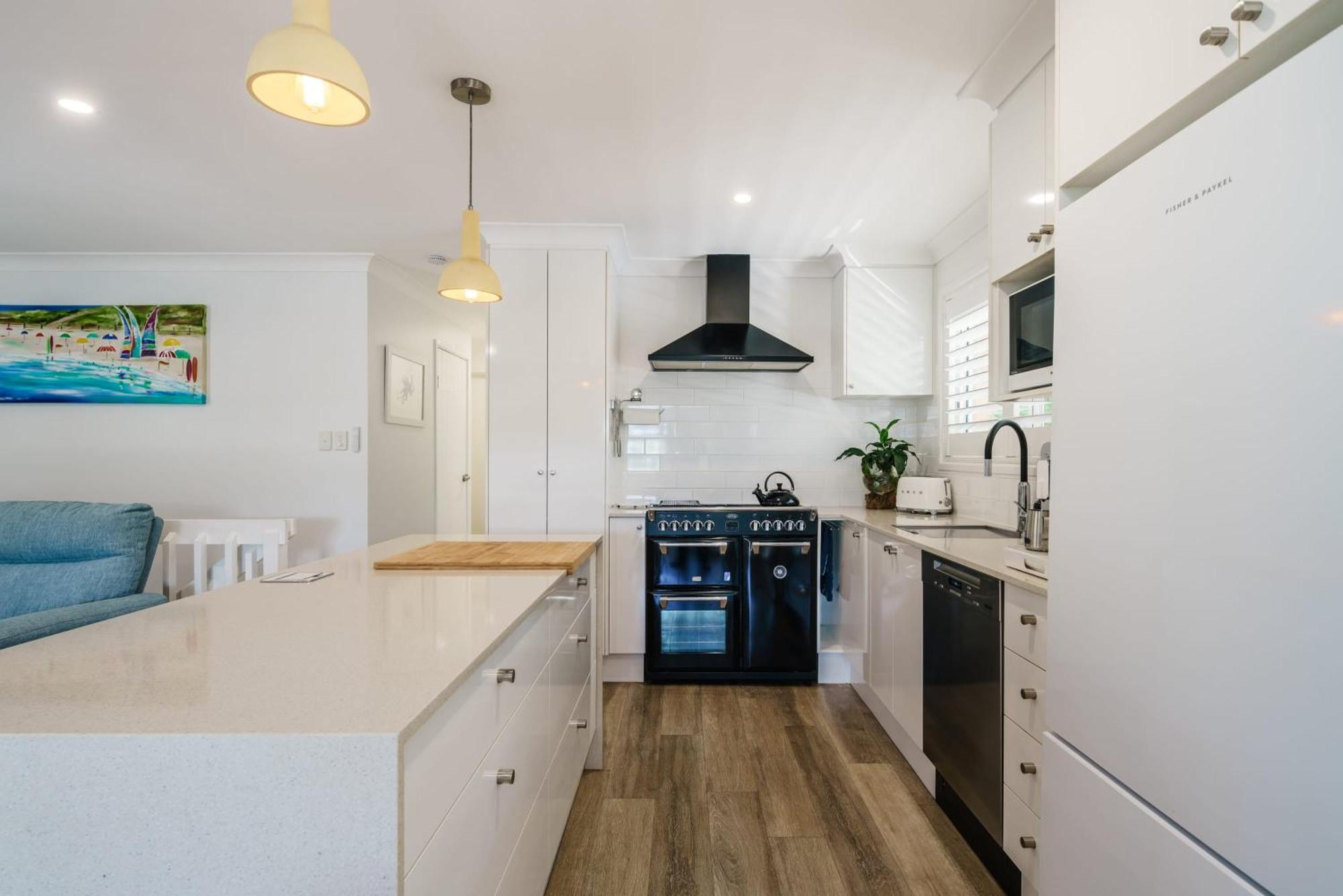 Battery Hill Pet-friendly Poolside Paradise * Caloundra