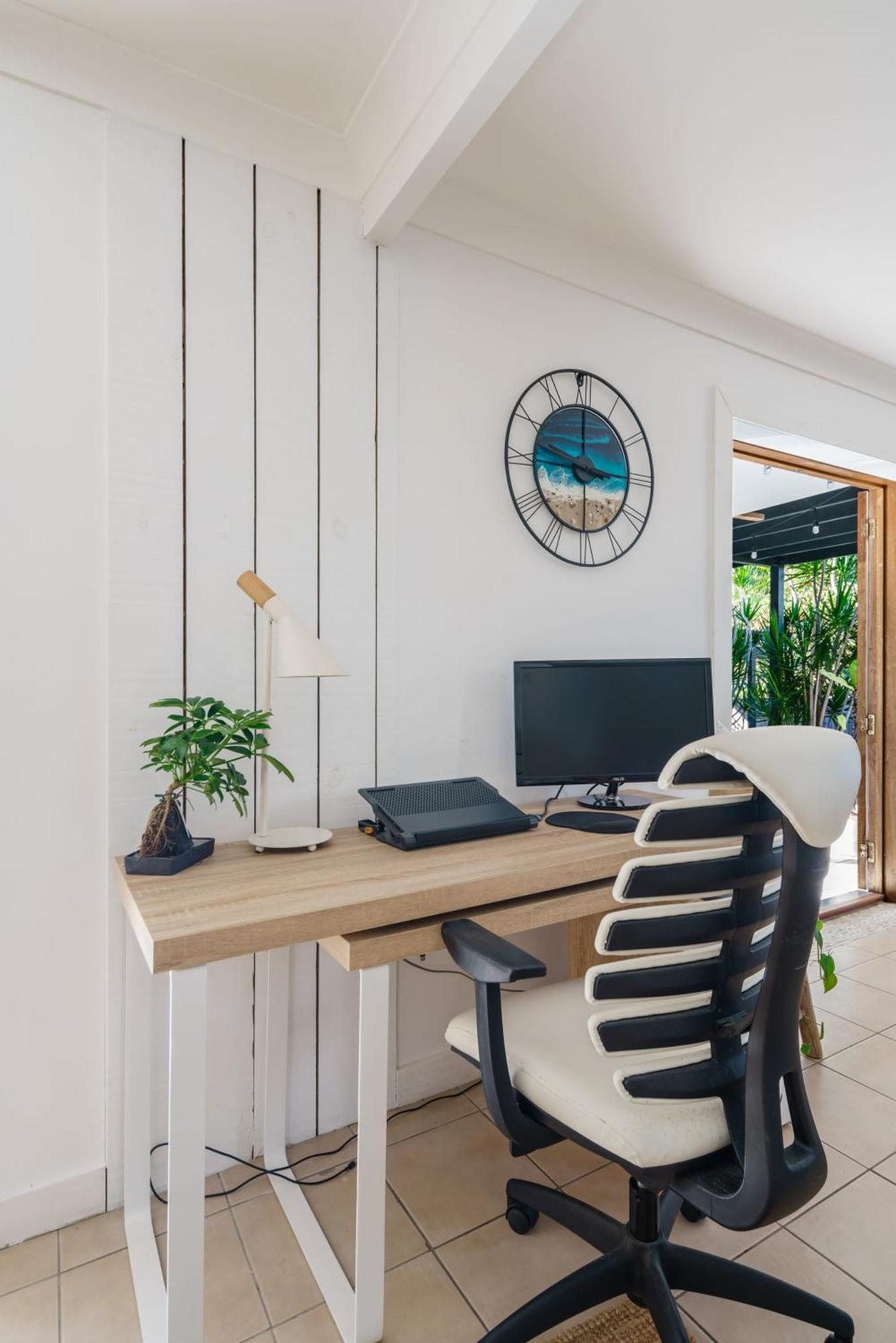 Battery Hill Pet-friendly Poolside Paradise Holiday home