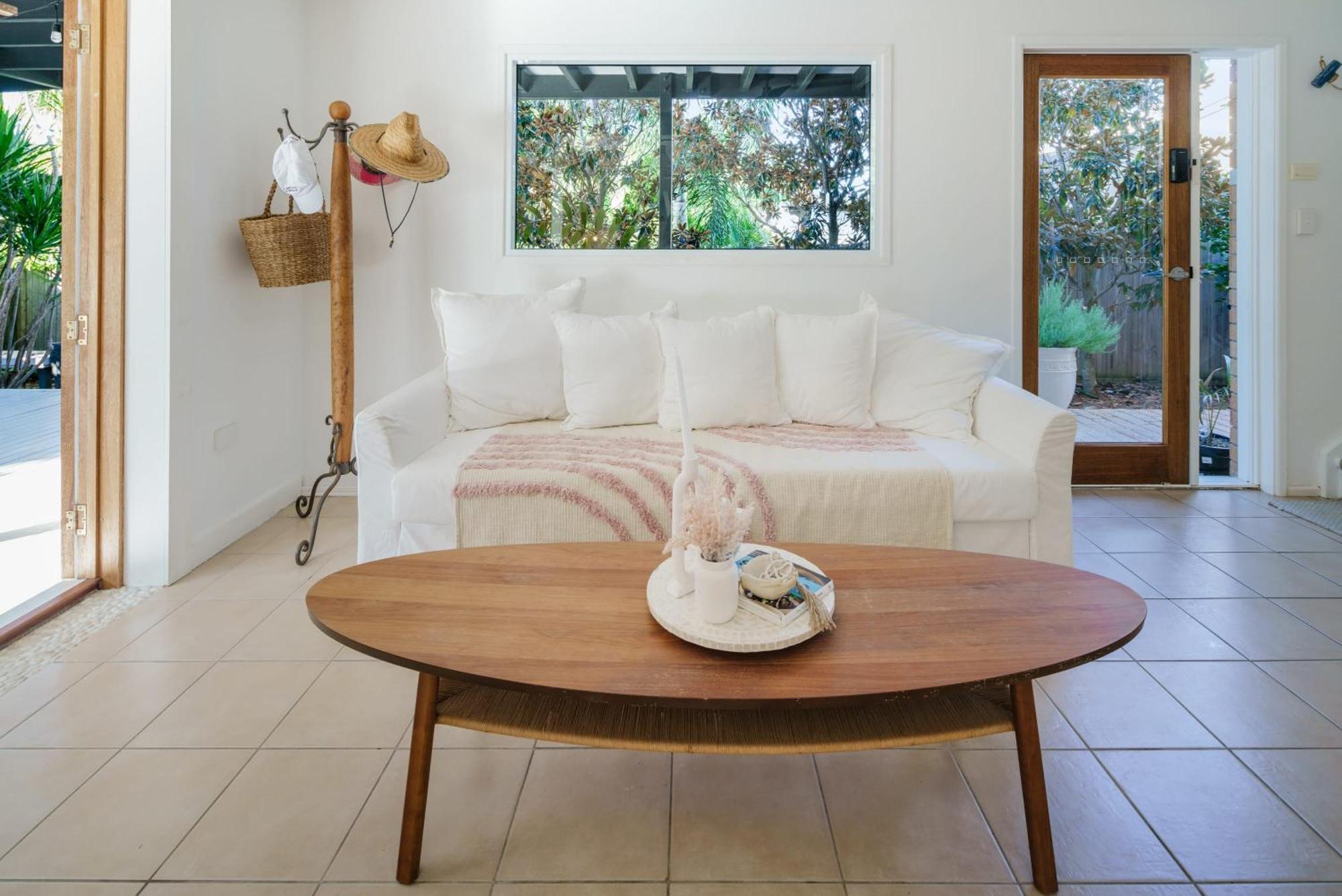 Holiday home Battery Hill Pet-friendly Poolside Paradise Caloundra