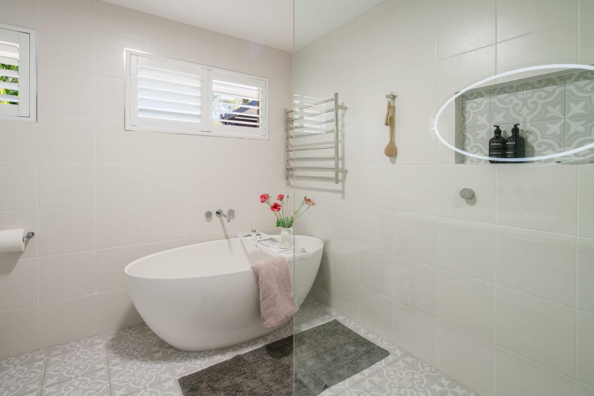 Holiday home Battery Hill Pet-friendly Poolside Paradise *