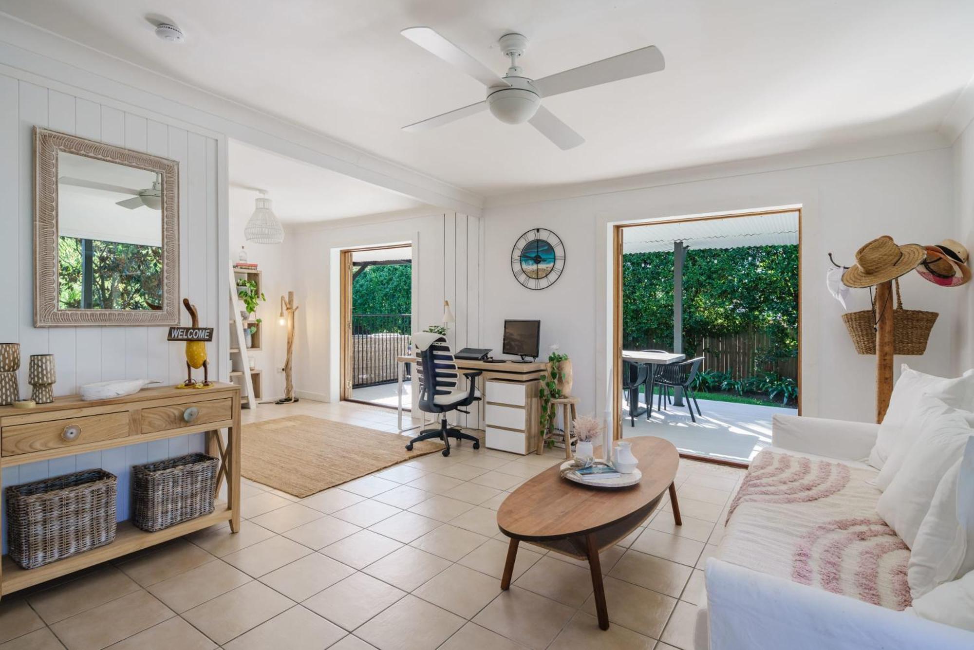 Battery Hill Pet-friendly Poolside Paradise Holiday home *