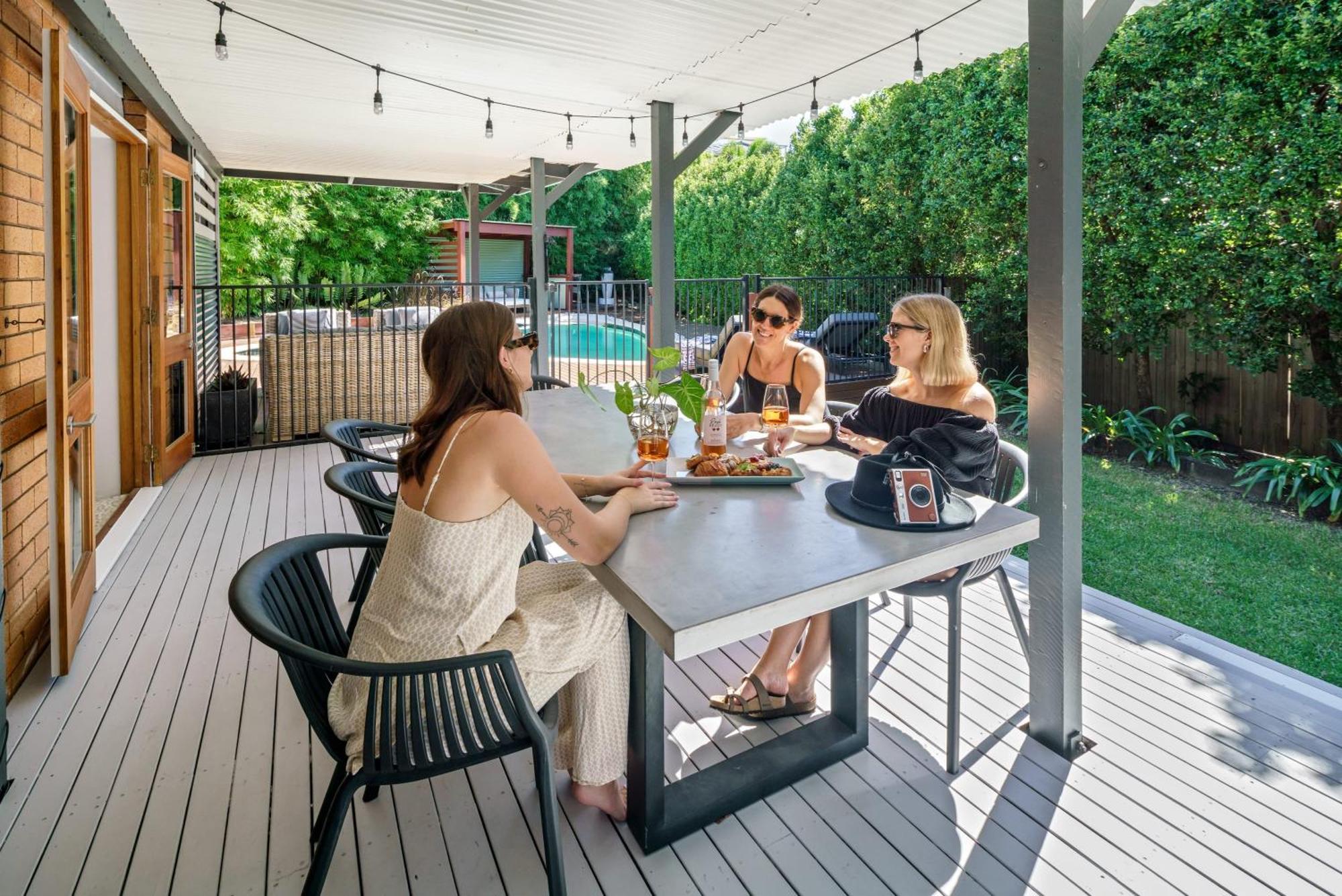 Battery Hill Pet-friendly Poolside Paradise * Caloundra