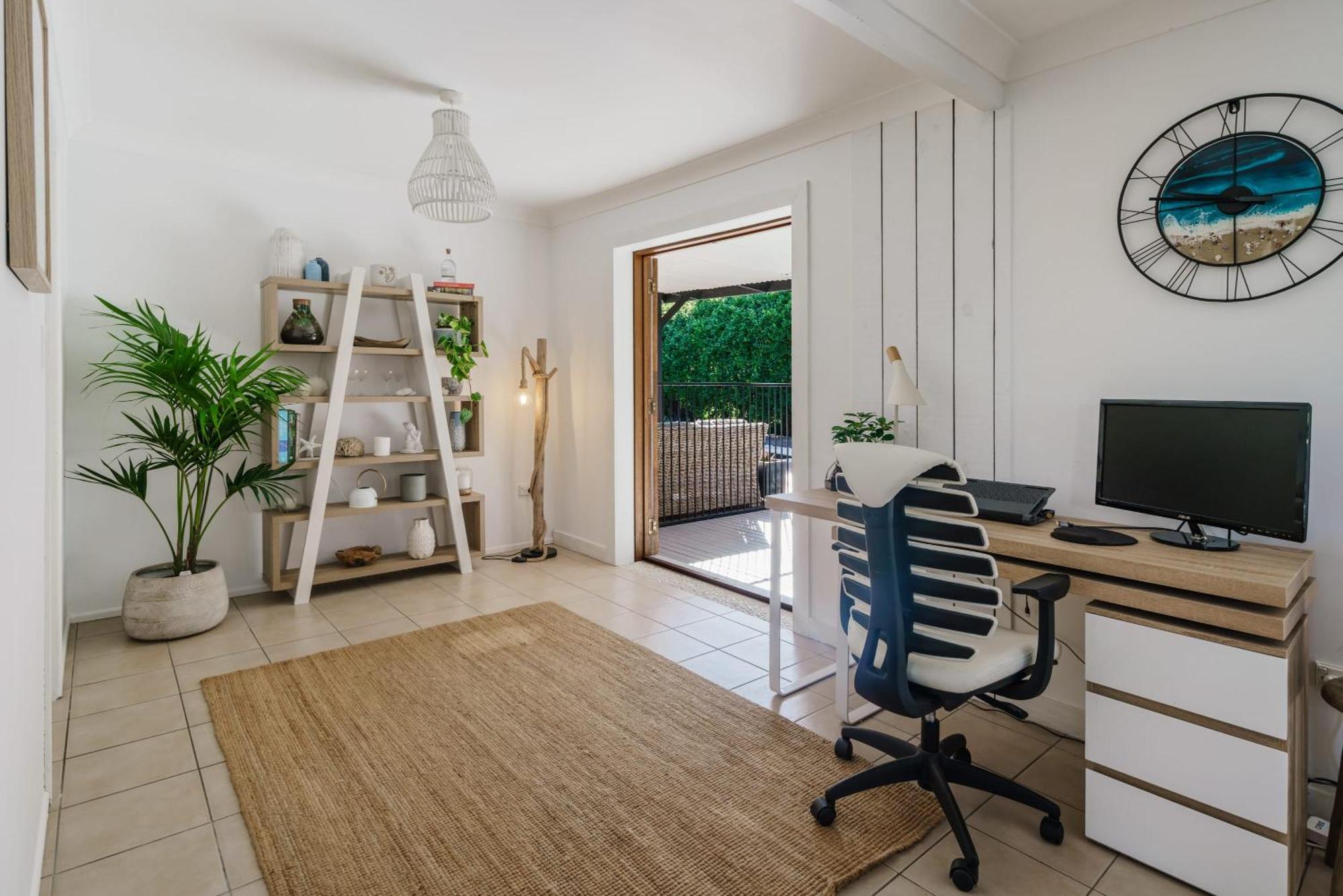 Holiday home Battery Hill Pet-friendly Poolside Paradise *
