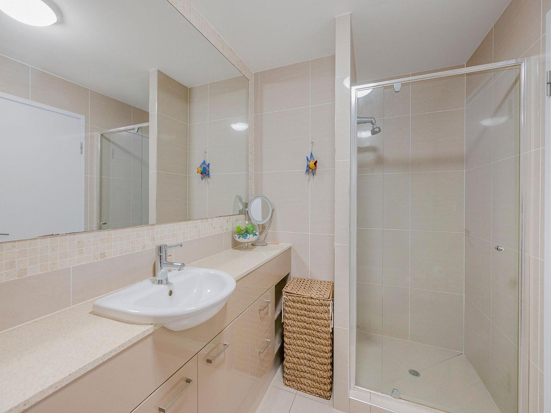 Apartment Seabourn Unit 702 Qld