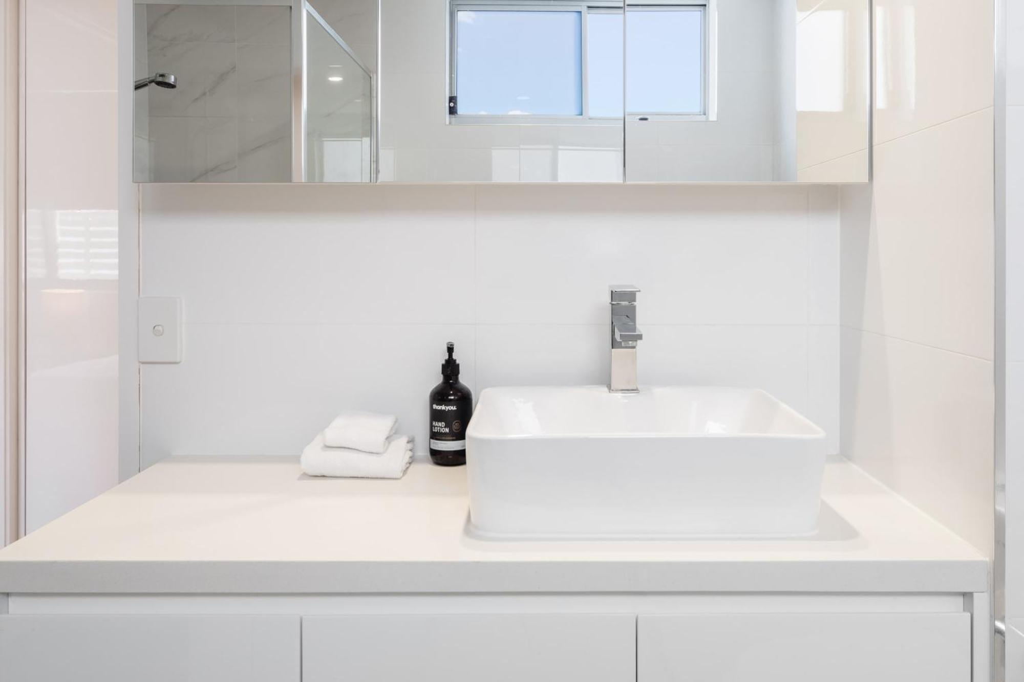 Apartment Azure Oceanside At Kings Caloundra
