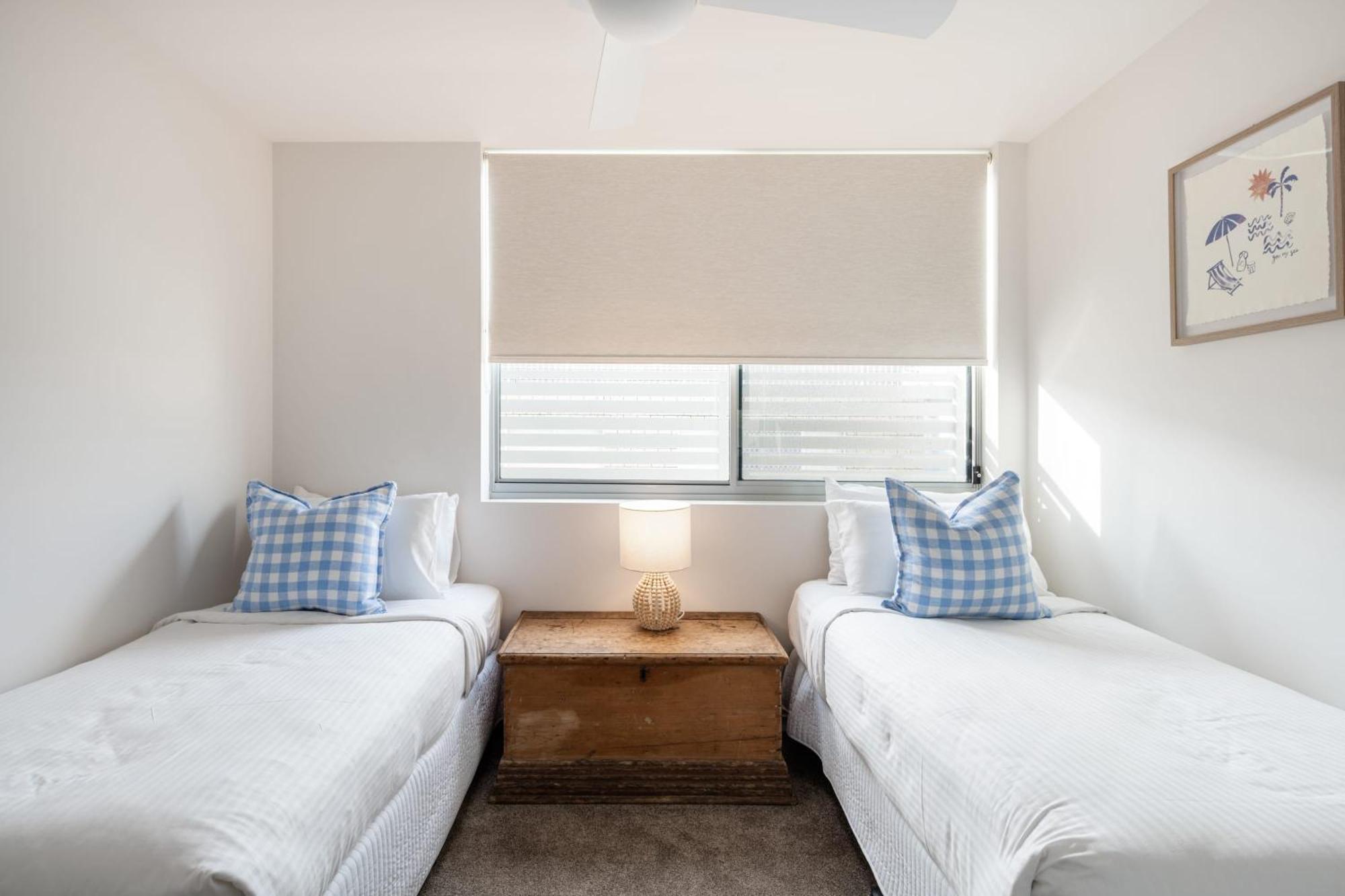 Azure Oceanside At Kings Apartment