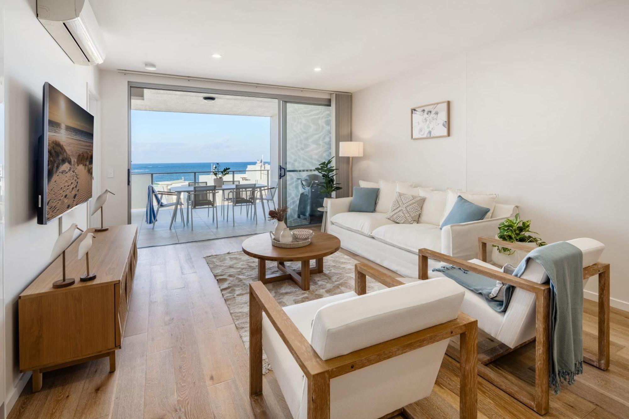 Azure Oceanside At Kings Apartment