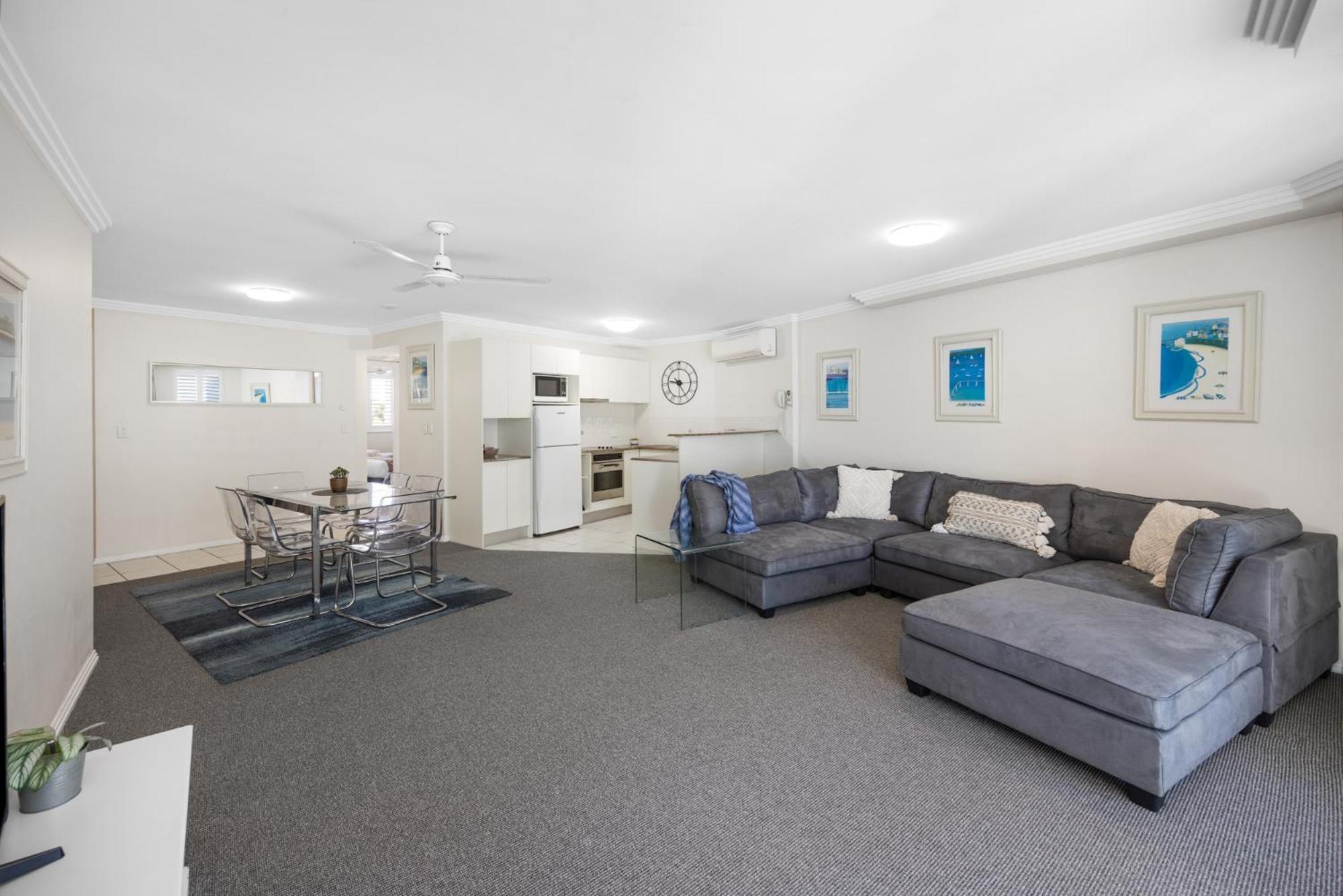 3 Bedroom With Lift Apartment *