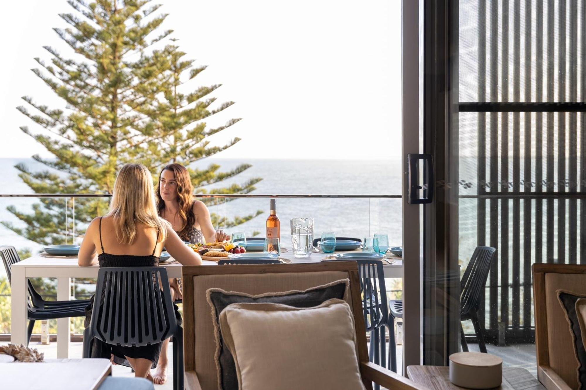 Kings Oceanfront Oasis Apartment *