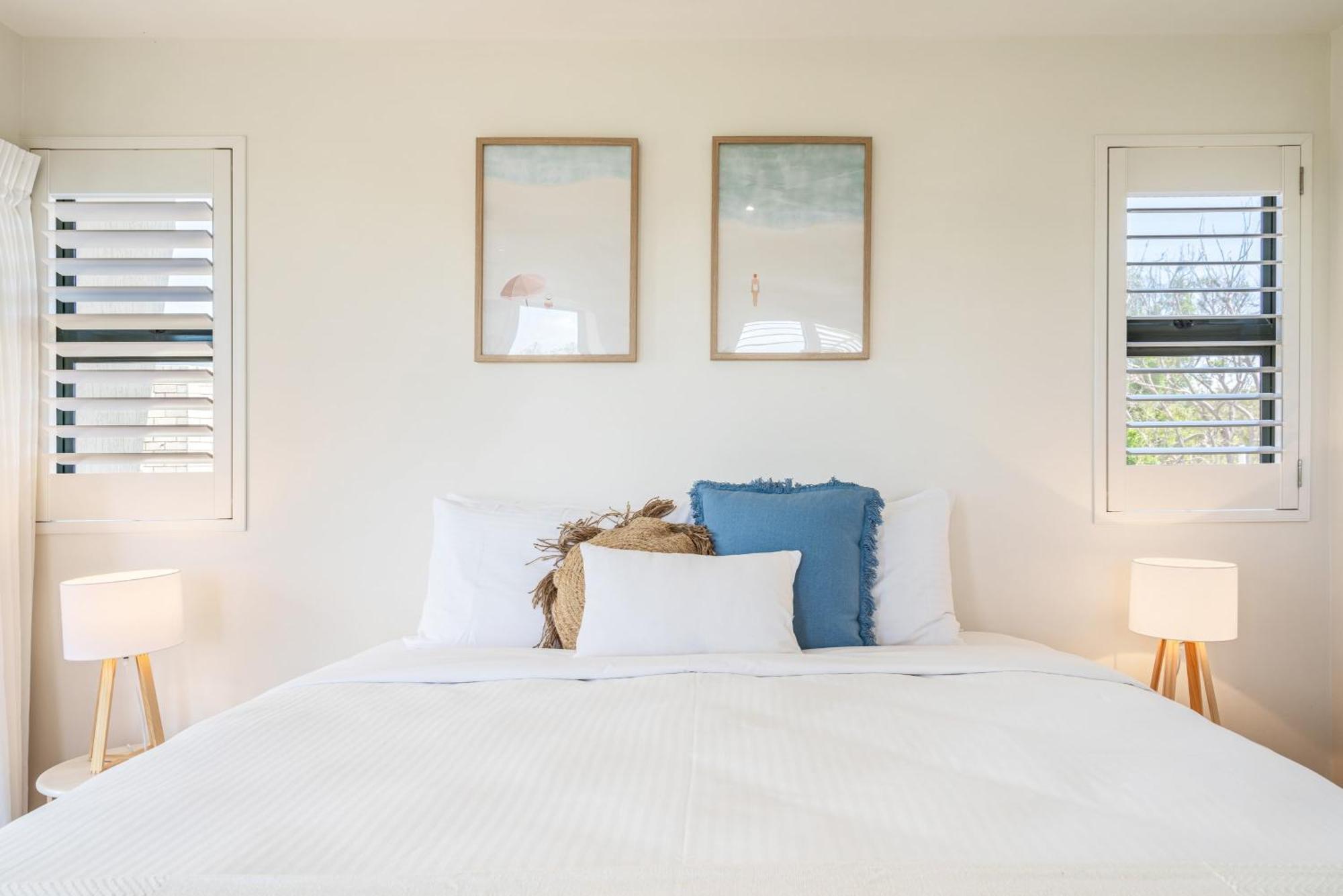 Tranquil Tides Retreat - Coastal Waterfront Escape * Caloundra
