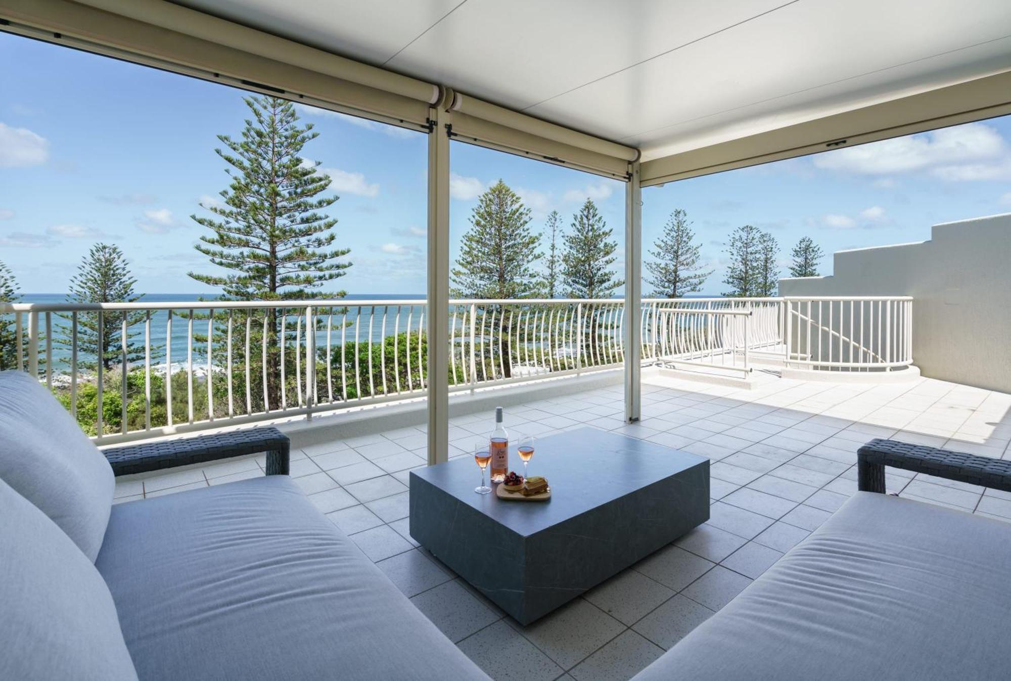 Apartment Tranquil Tides Retreat - Coastal Waterfront Escape