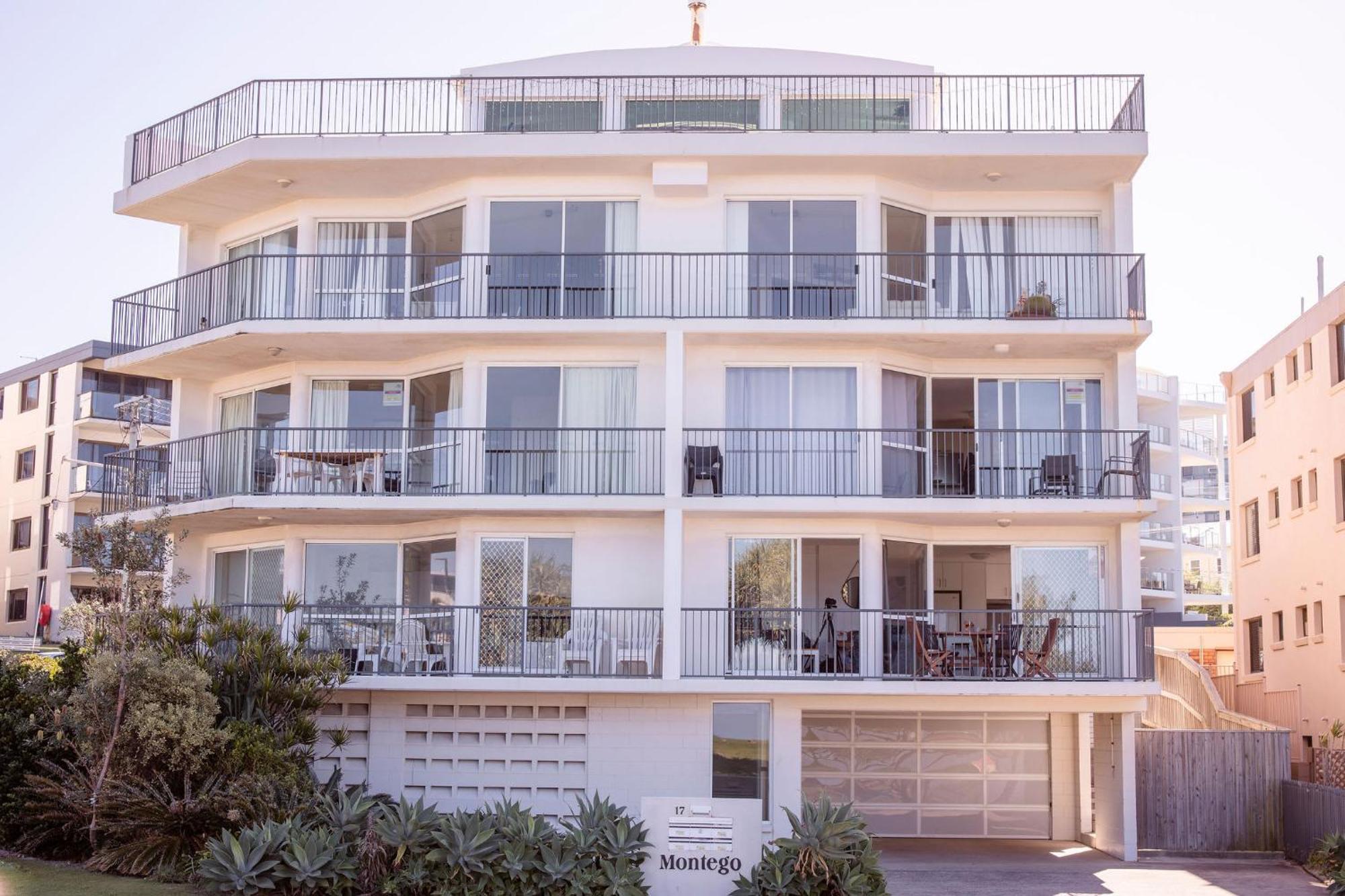Apartment Kings Oceanfront With Pool