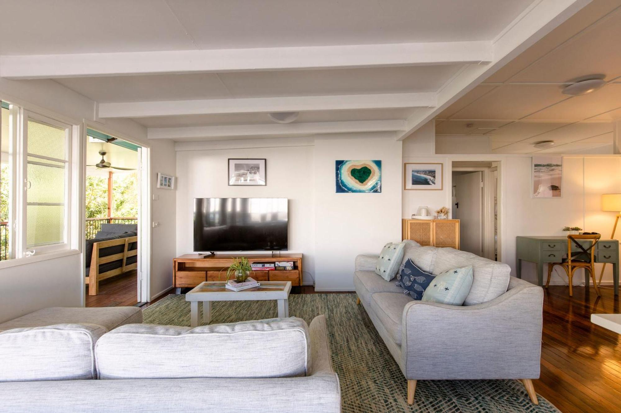 Charming Coastal