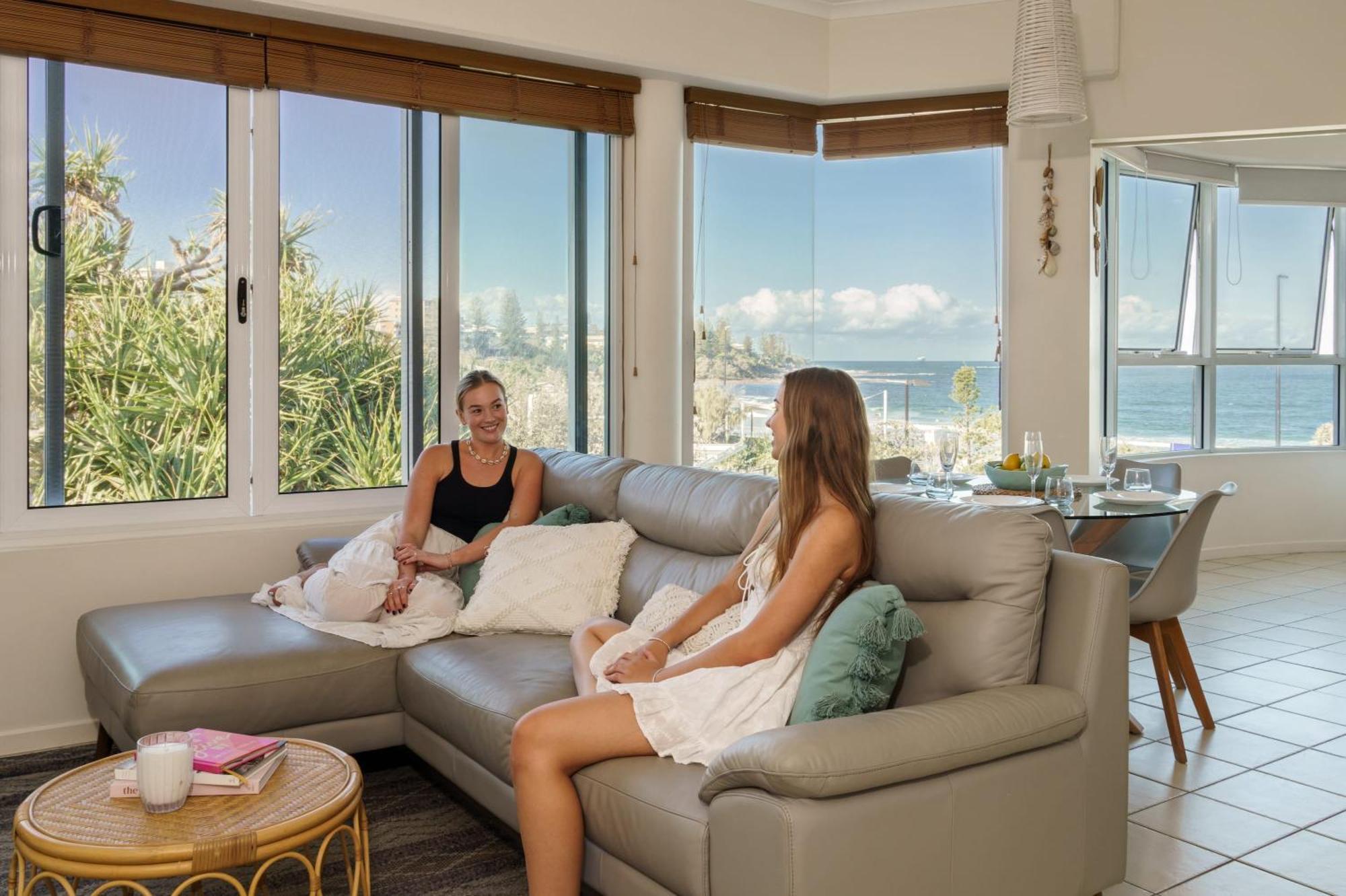 Oceanfront Views At Rolling Surf * Caloundra