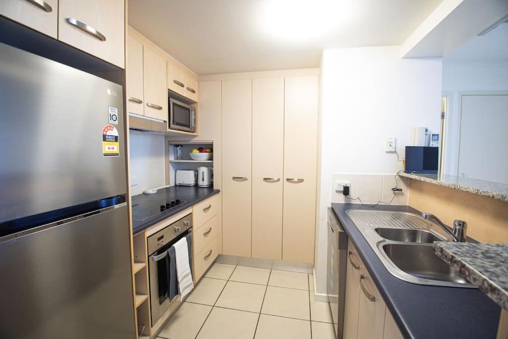 Style Oasis, 2 Bedroom, 2 Bath, Sleeps 6