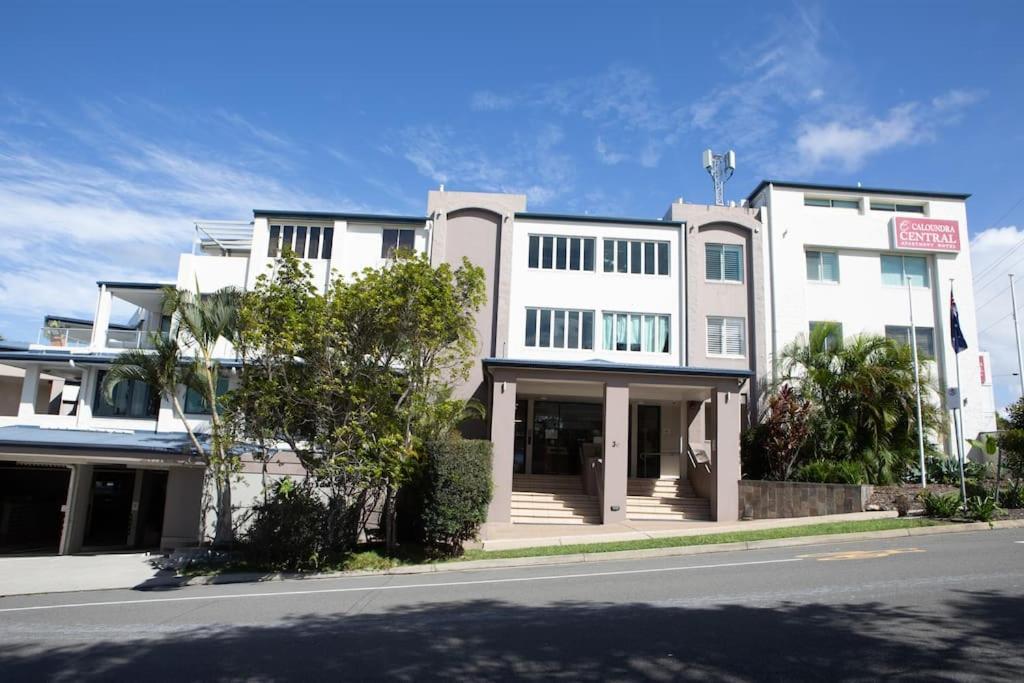 Style Oasis, 2 Bedroom, 2 Bath, Sleeps 6 * Caloundra