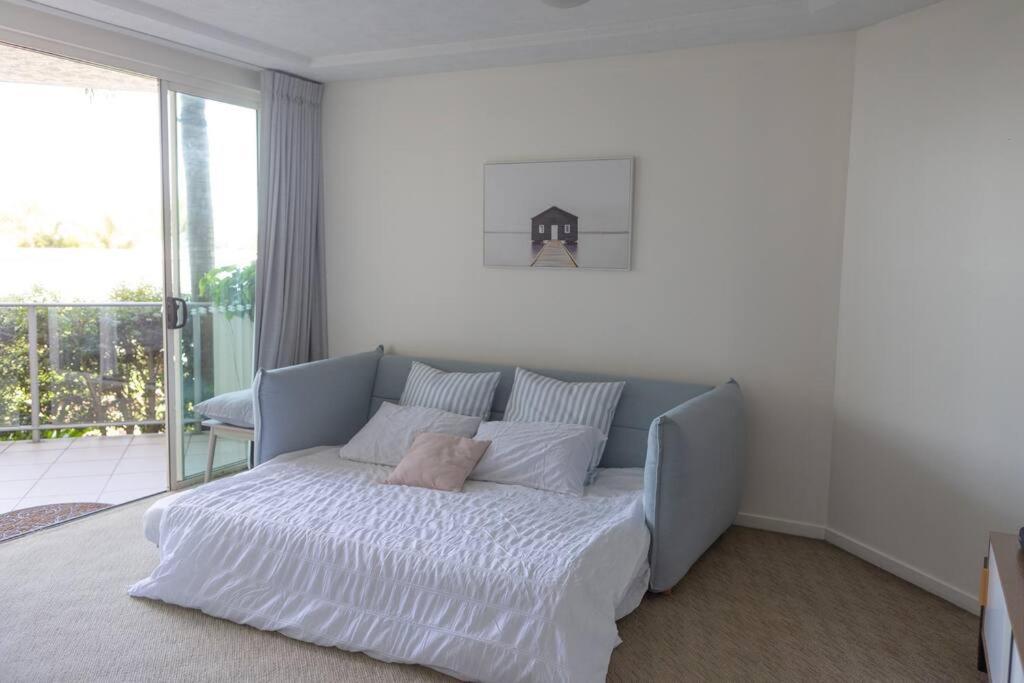 Style Oasis, 2 Bedroom, 2 Bath, Sleeps 6 *