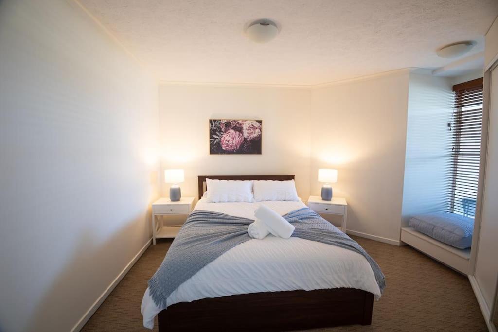 Style Oasis, 2 Bedroom, 2 Bath, Sleeps 6 Apartment *