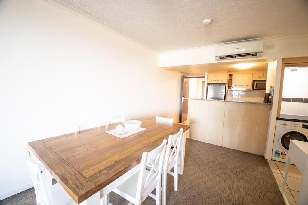 Style Oasis, 2 Bedroom, 2 Bath, Sleeps 6