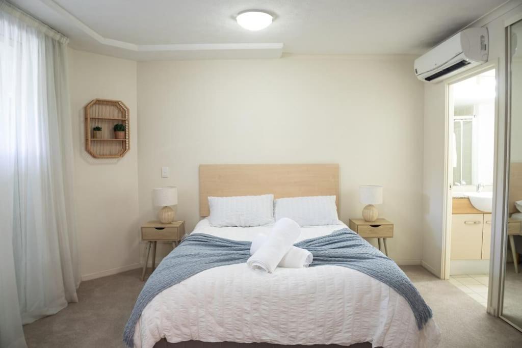 Style Oasis, 2 Bedroom, 2 Bath, Sleeps 6 *