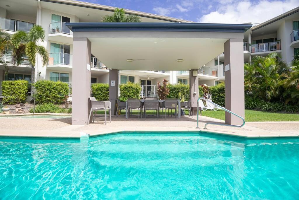 Style Oasis, 2 Bedroom, 2 Bath, Sleeps 6 *