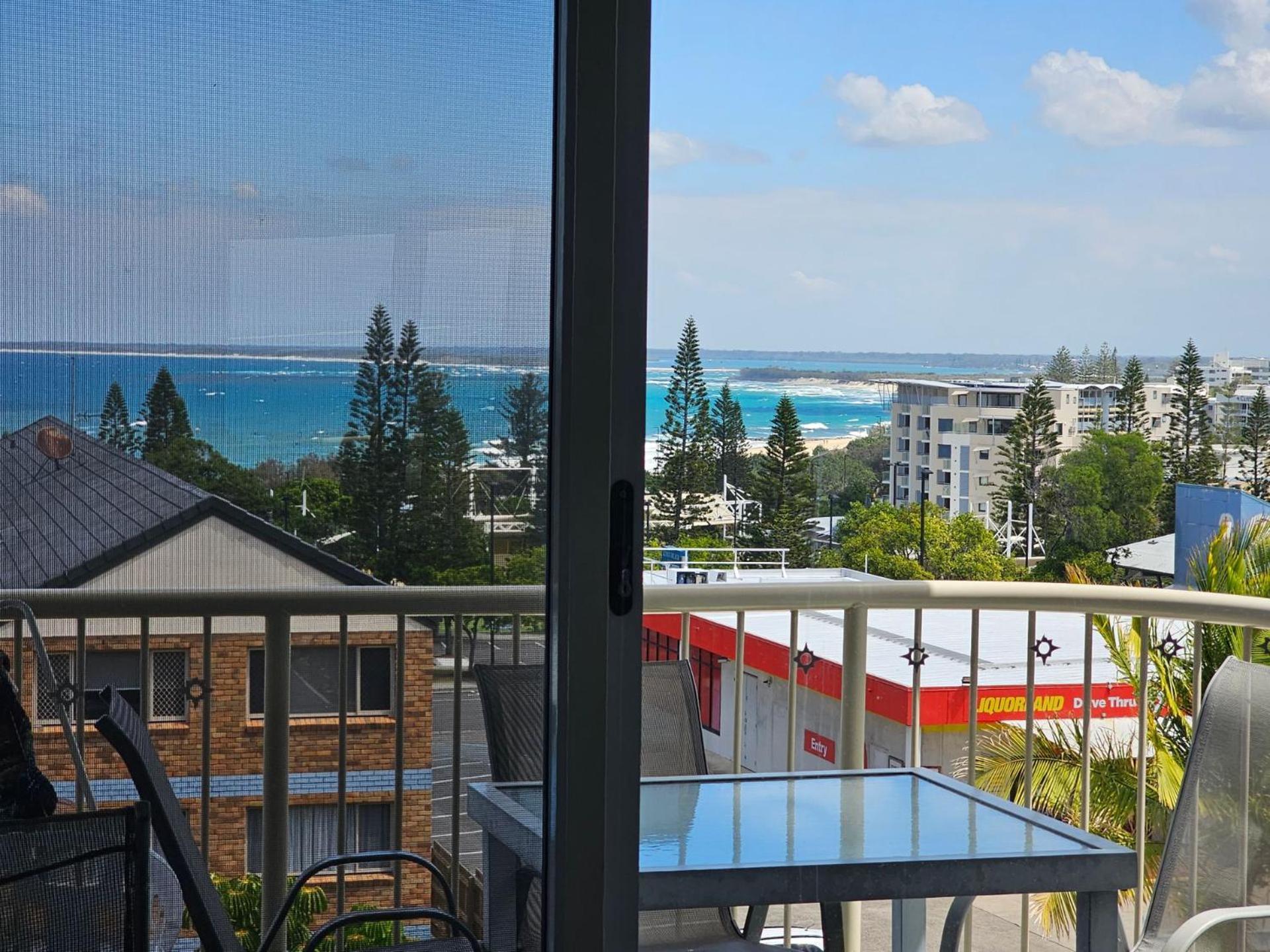 Cheltenham Unit 11 40 King St * Caloundra