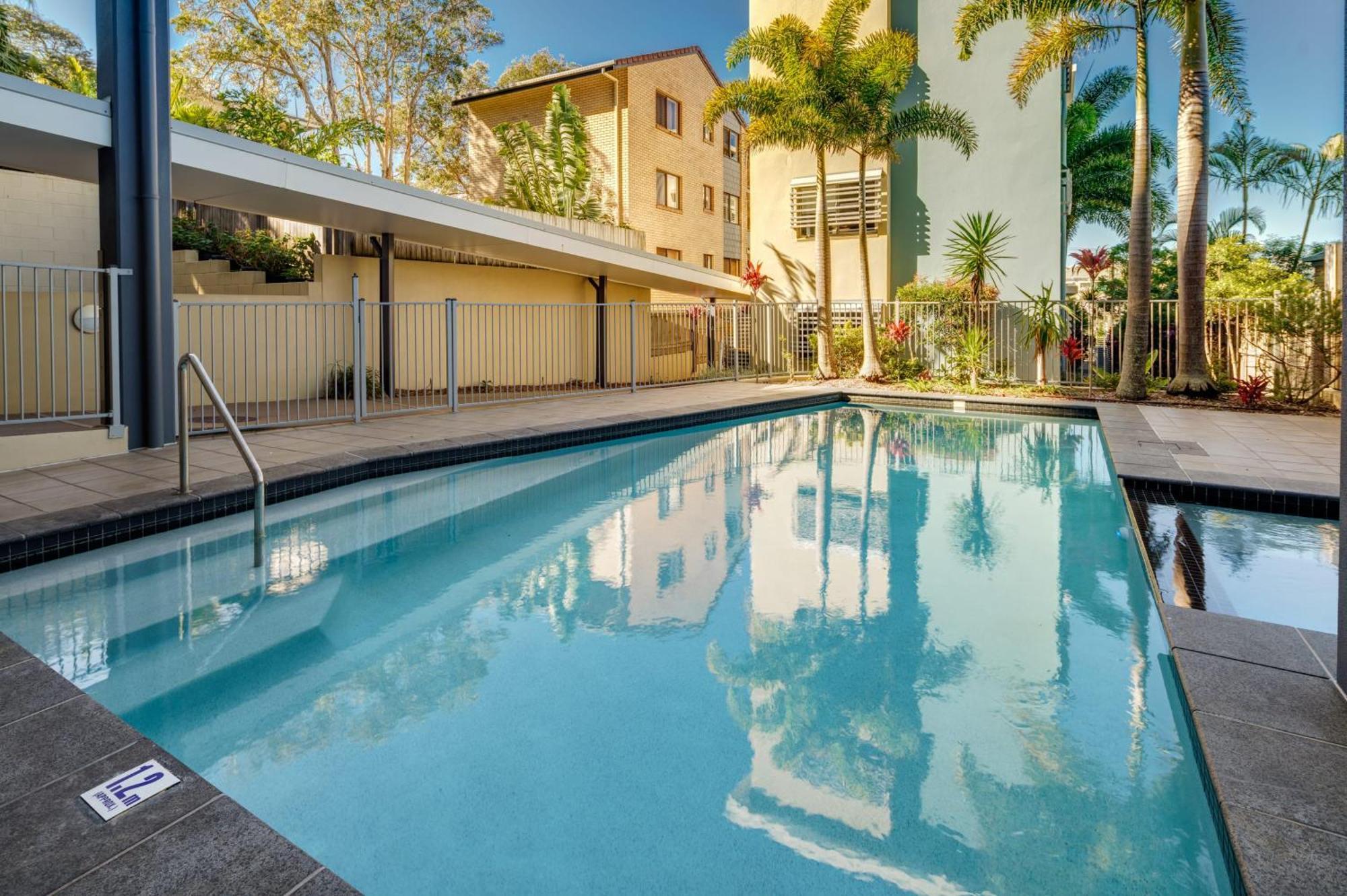 Ocean Breeze Retreat: Kings Coastal