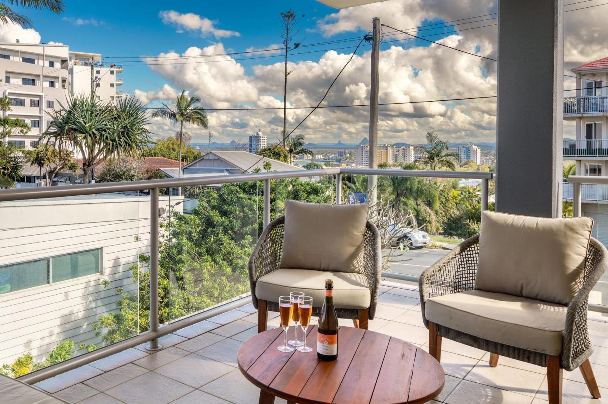 Ocean Breeze Retreat: Kings Coastal *