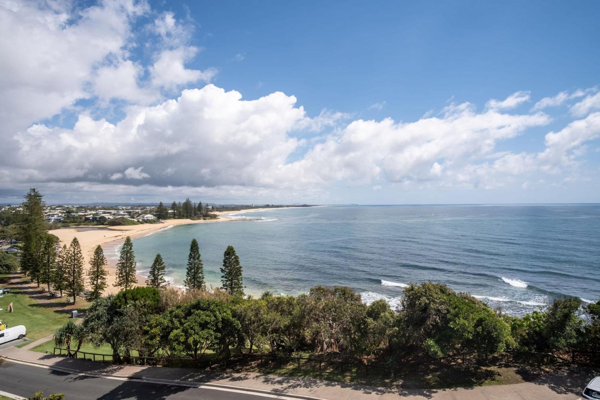 Ocean Front Views With Rooftop Terrace *