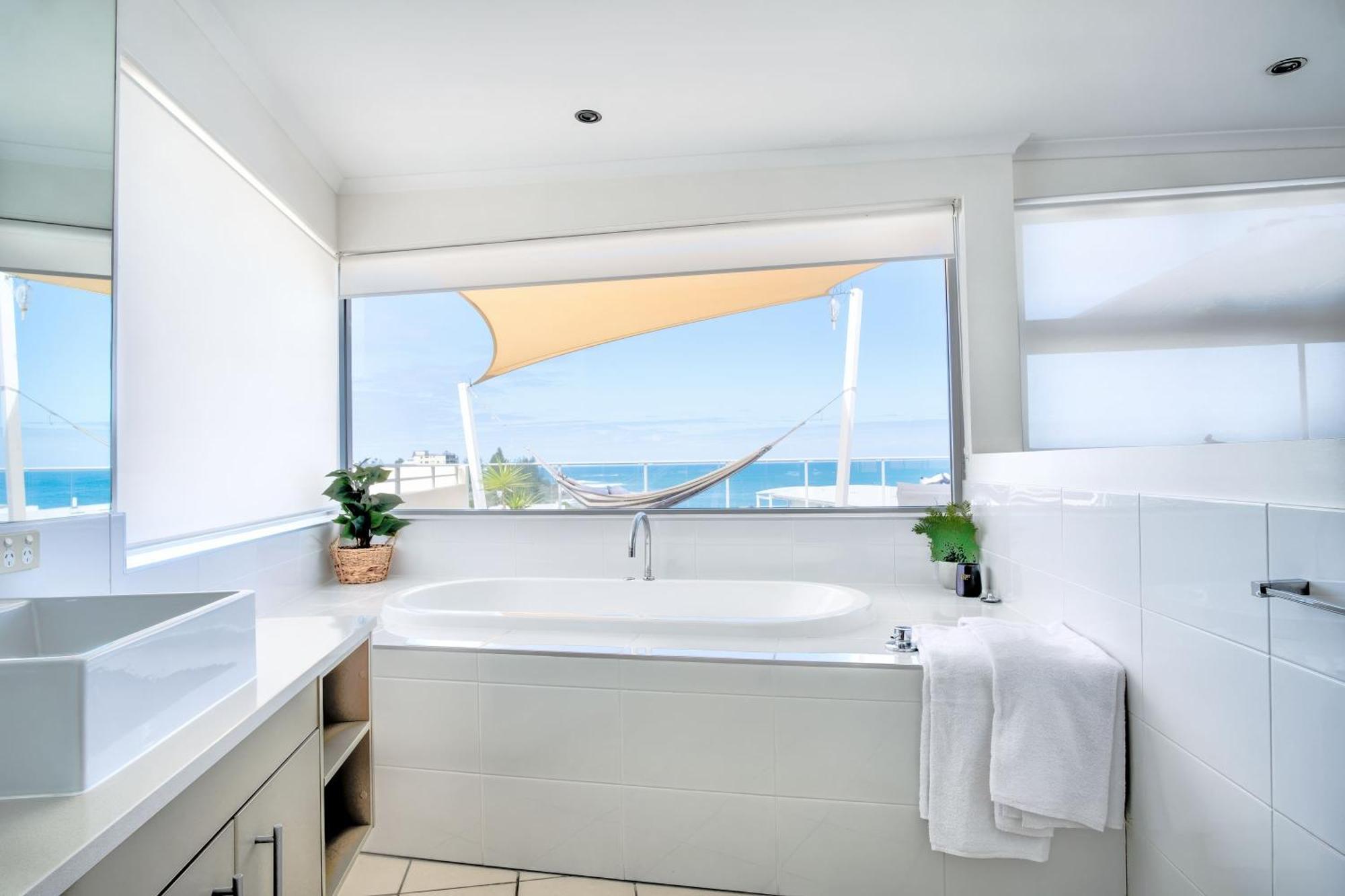 Hamptons Style Penthouse At Kings