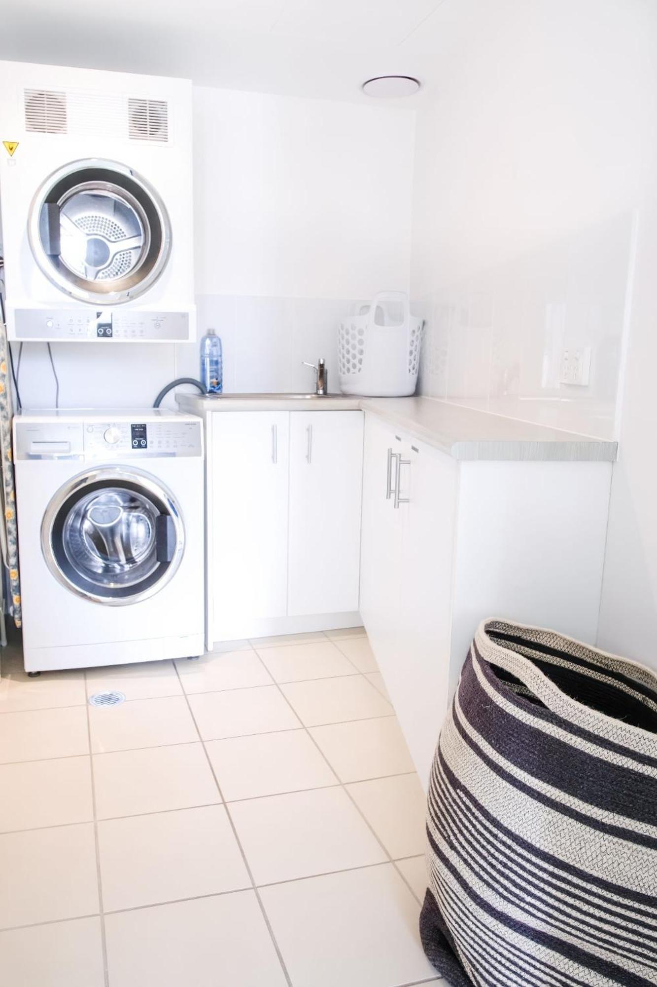 Hamptons Style Penthouse At Kings Apartment Caloundra