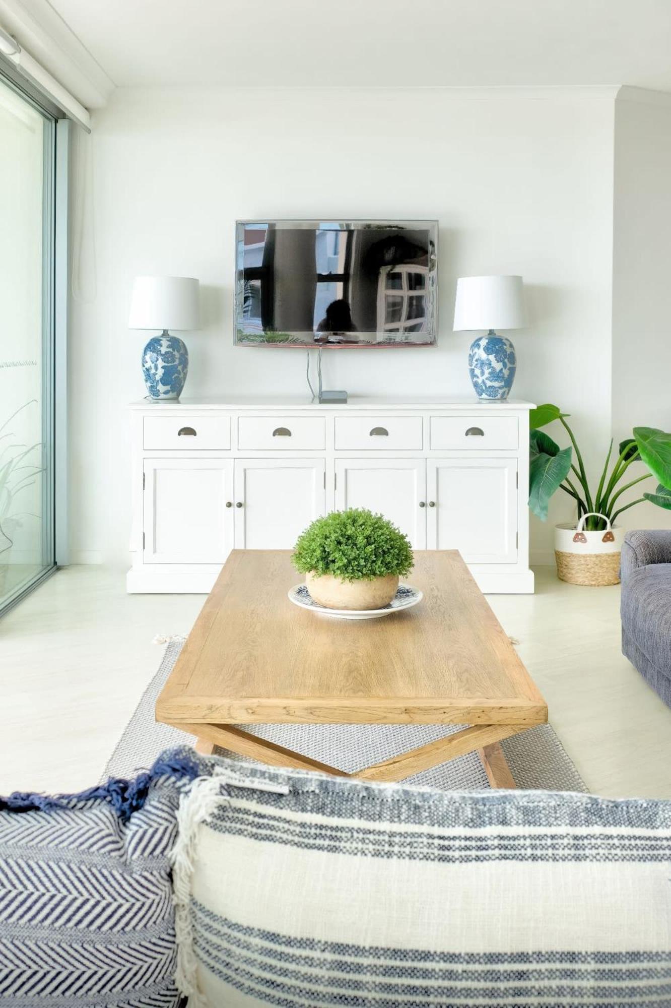 Hamptons Style Penthouse At Kings *