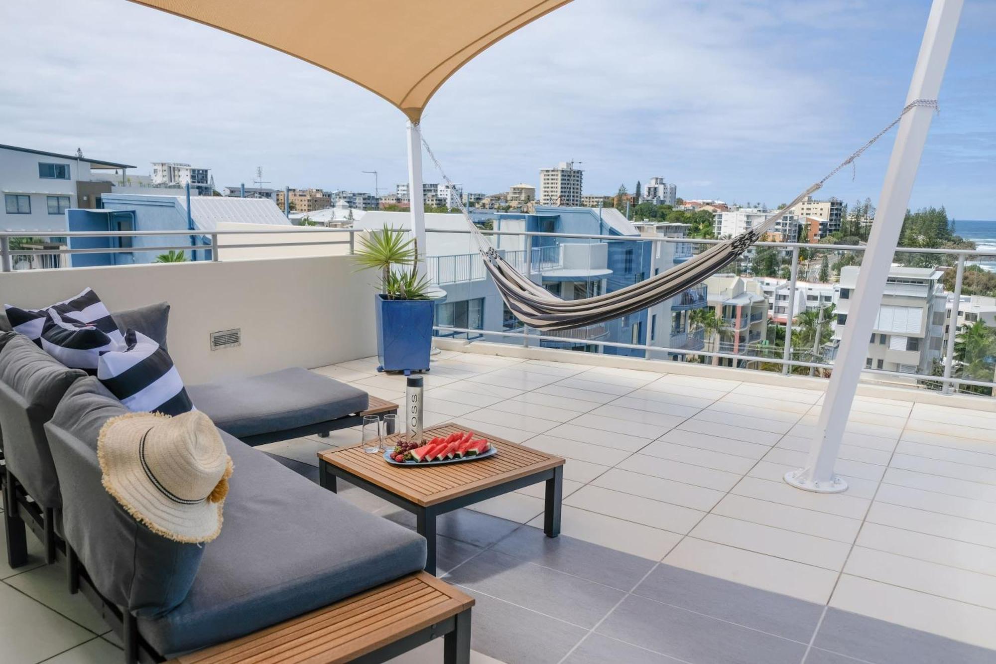 Hamptons Style Penthouse At Kings * Caloundra