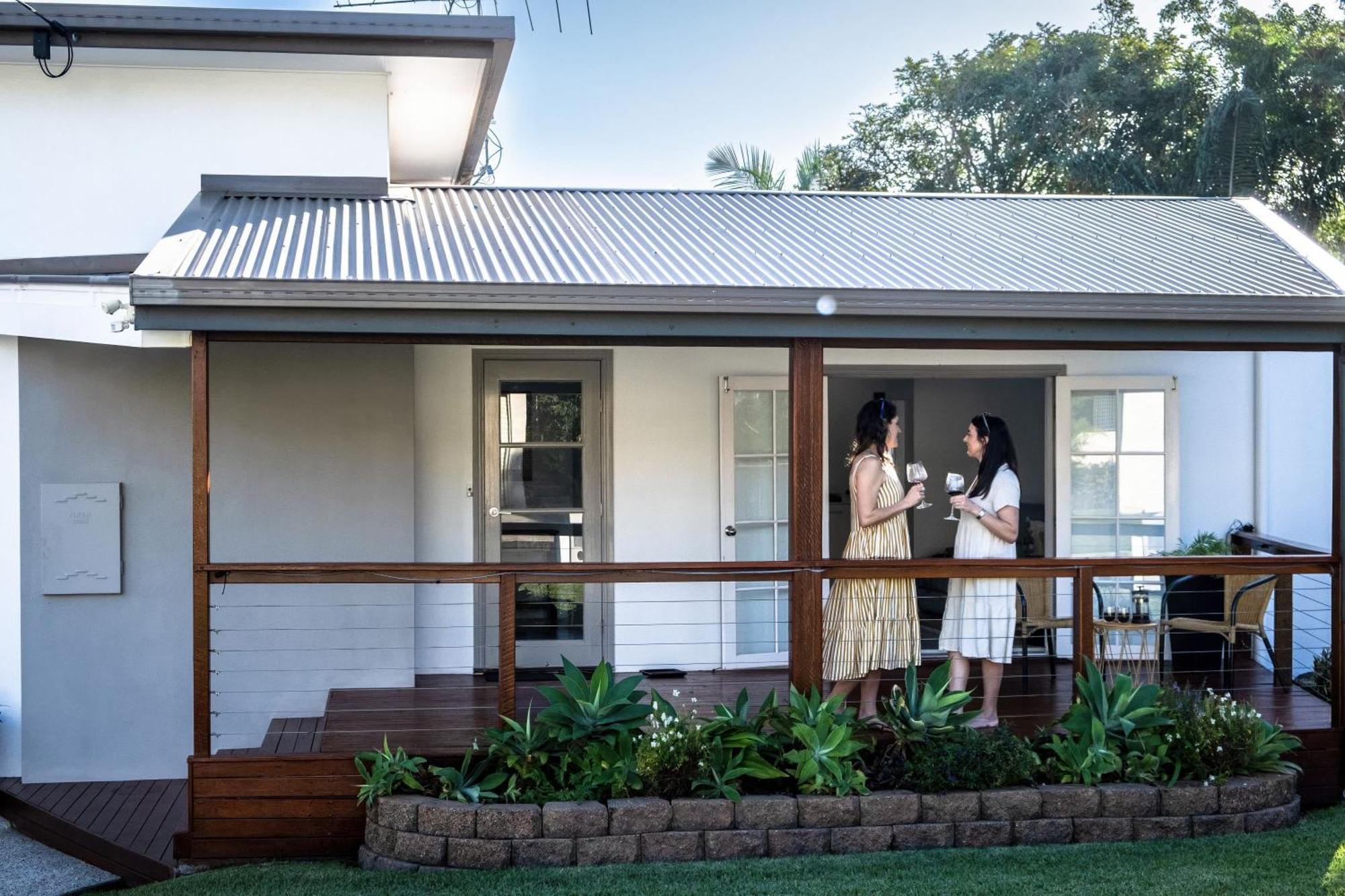 Kings With Pool And Putt Putt Holiday home Caloundra