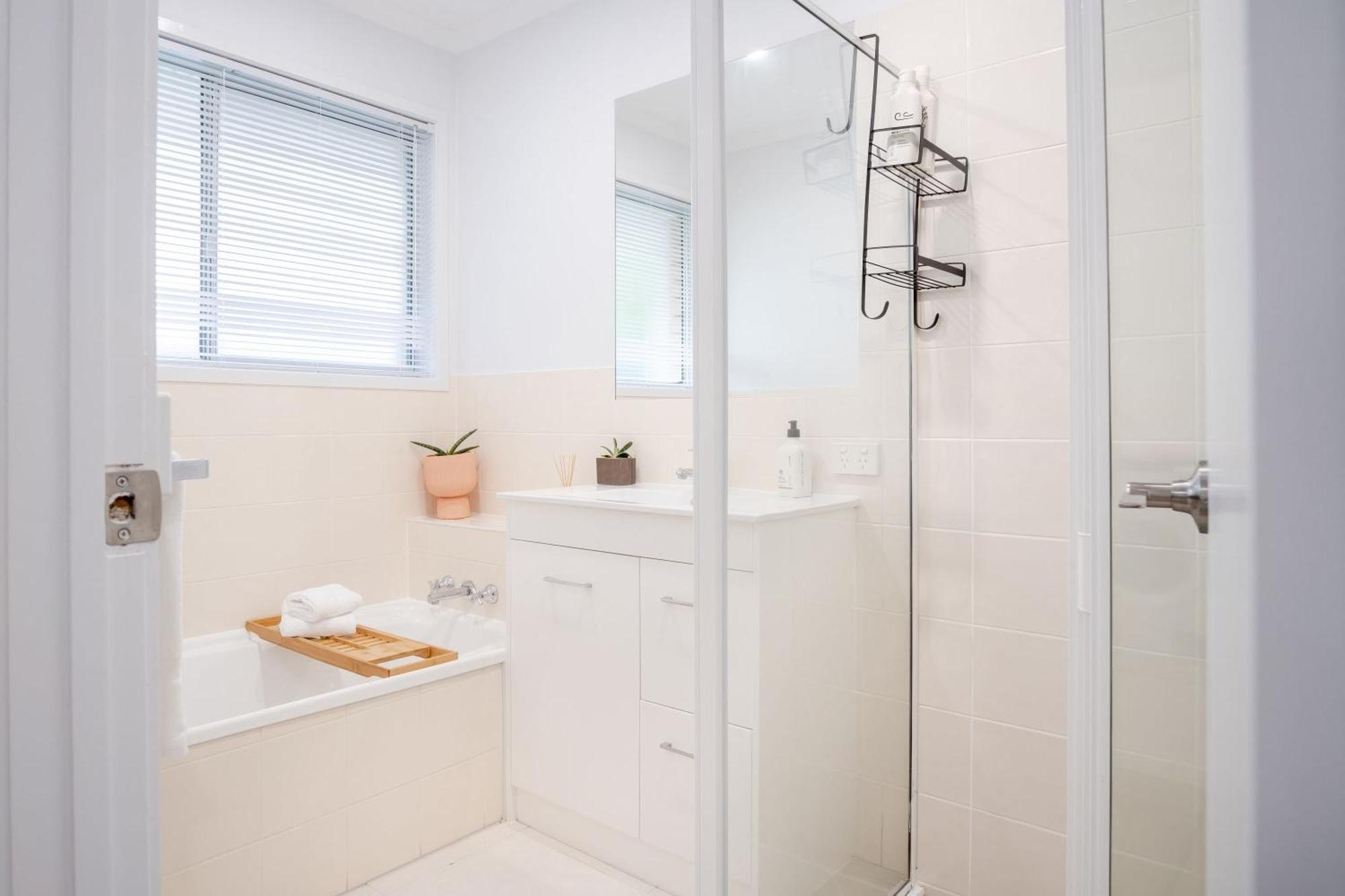 Pet Friendly Battery Hill Away From *