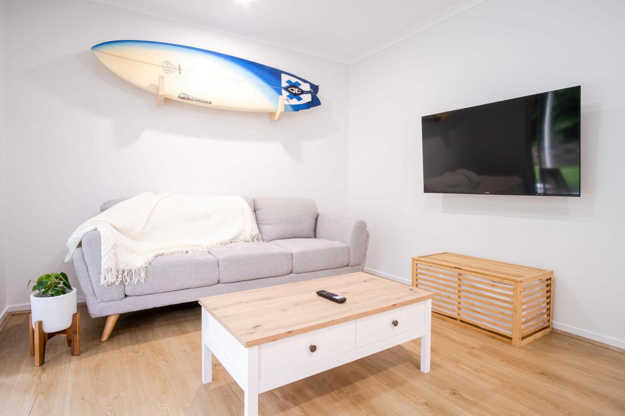 Pet Friendly Battery Hill Away From *