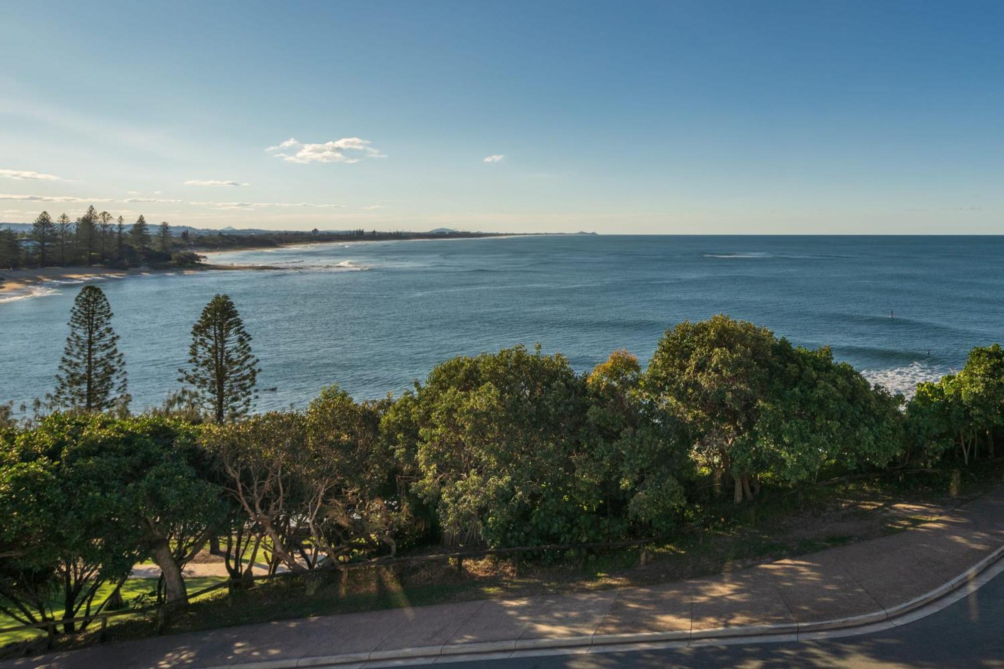 Ocean Front Views With Rooftop Terrace *