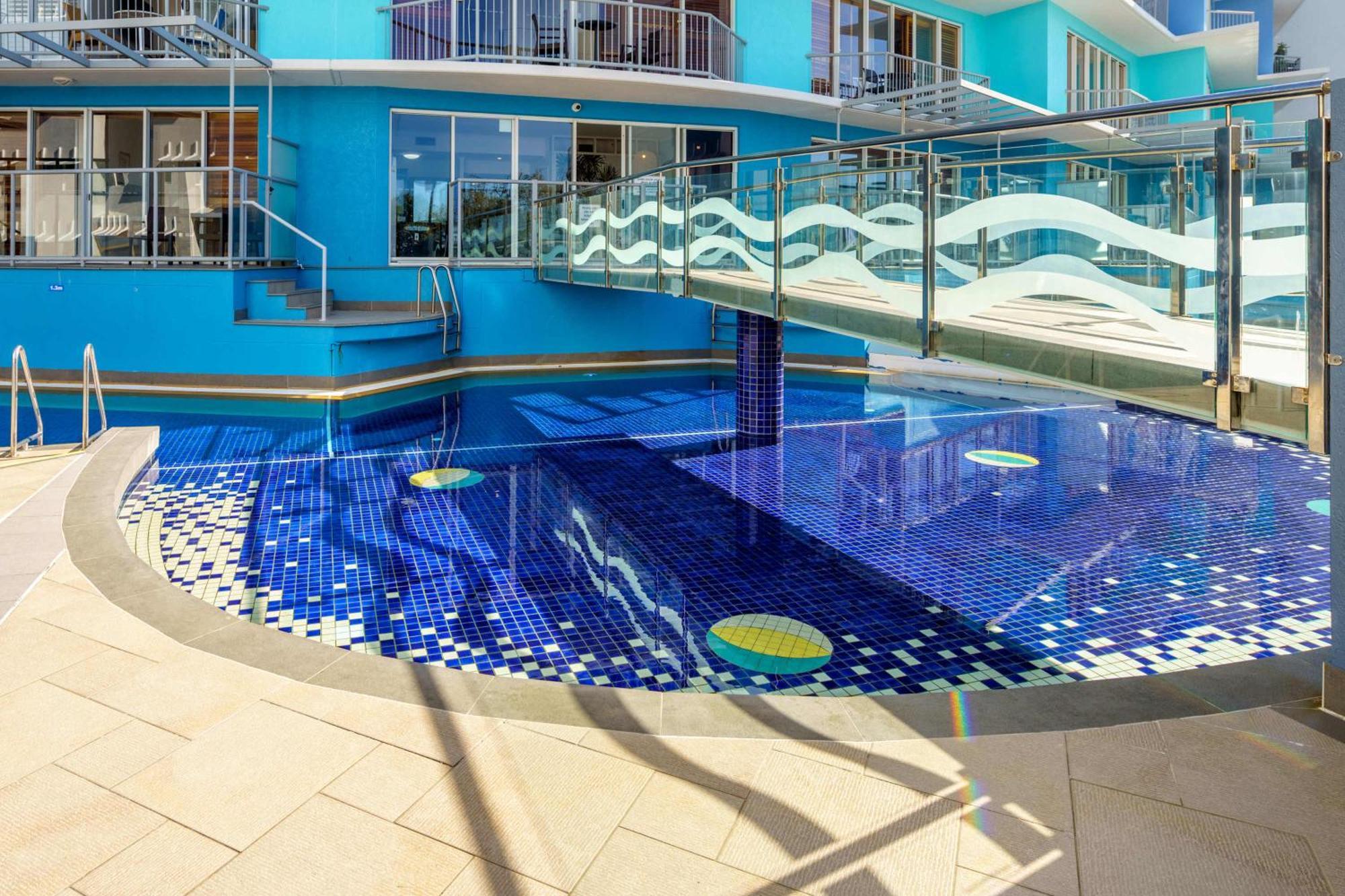 Oceanfront Views At Rolling Surf * Caloundra