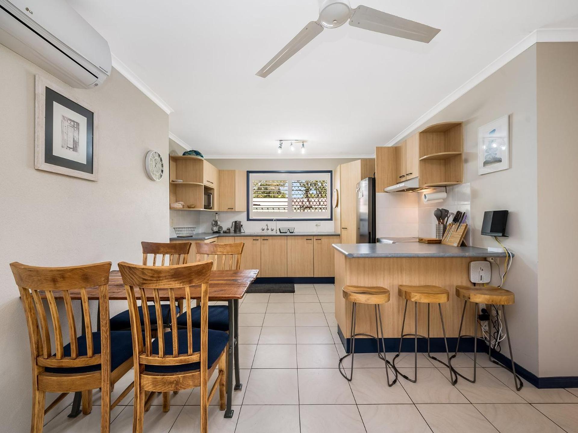 1 - 11 Roslin Street Moffat Qld Holiday home Caloundra