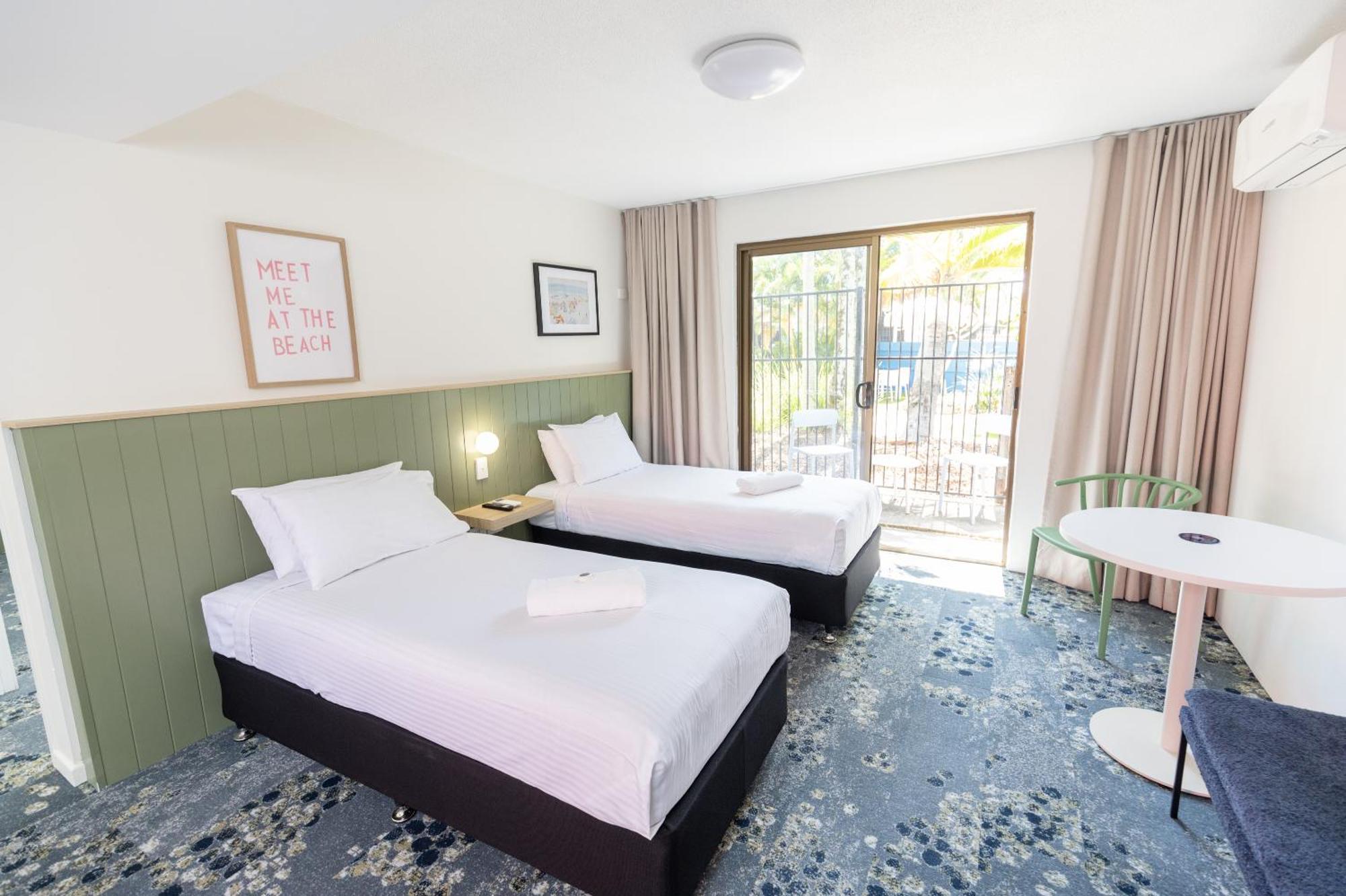 Currimundi Motel *