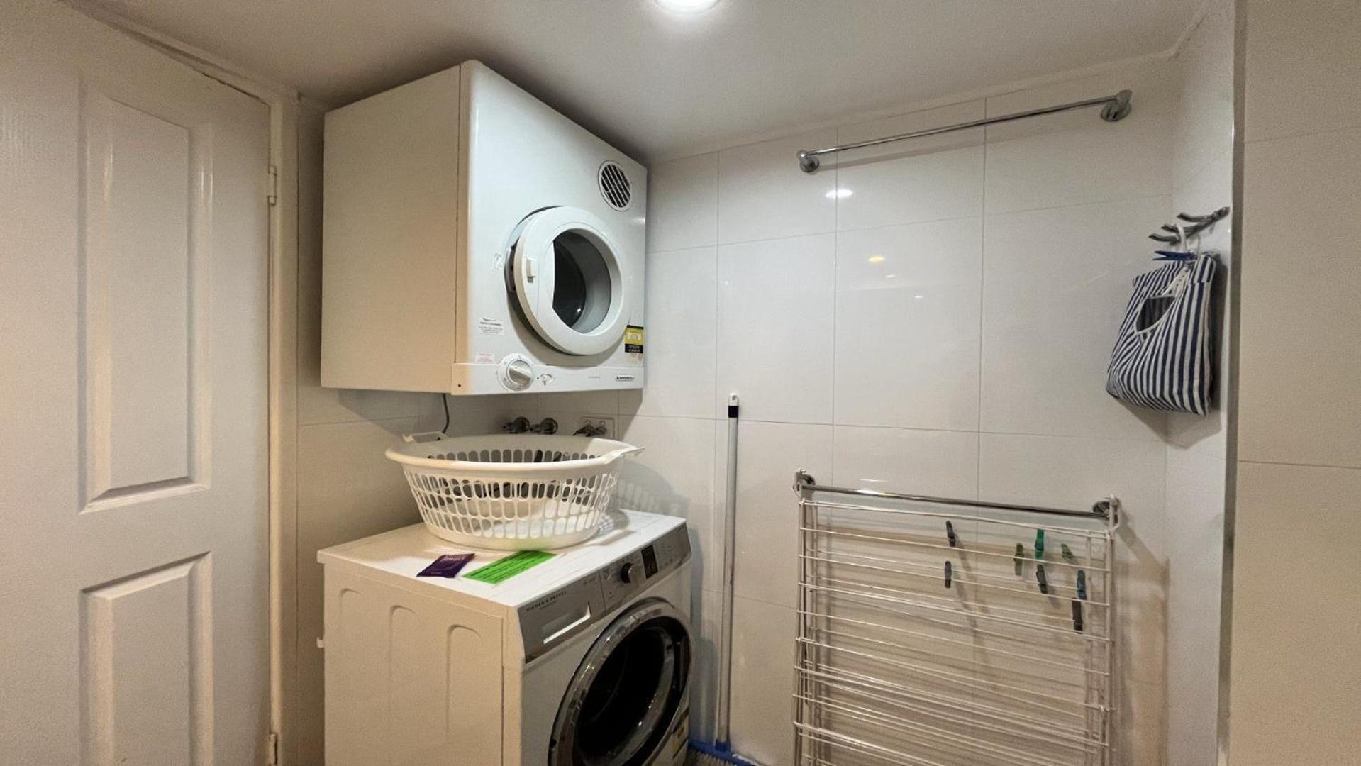 Minutes To The Sand, Family Friendly, Great Spot Apartment