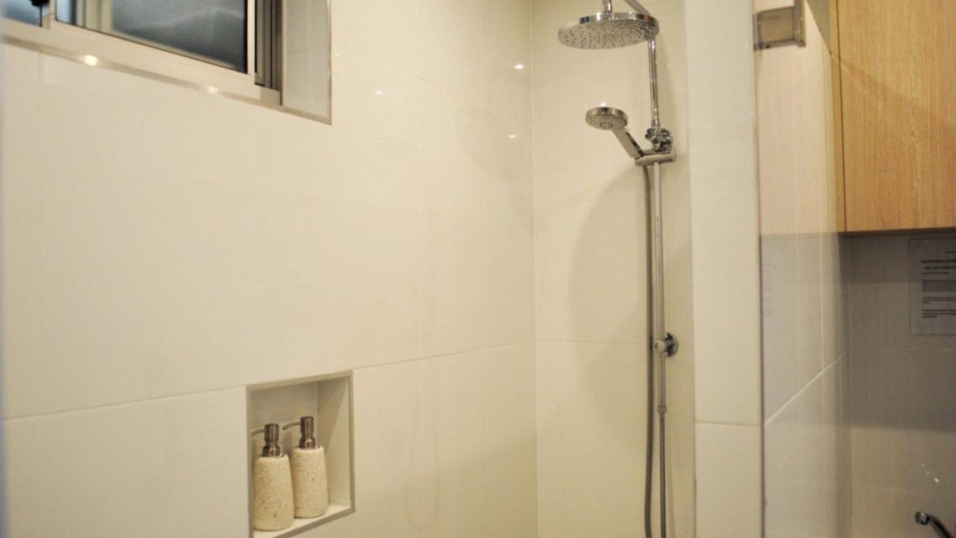Great Views, Ultimate Comfort And Location! Apartment *