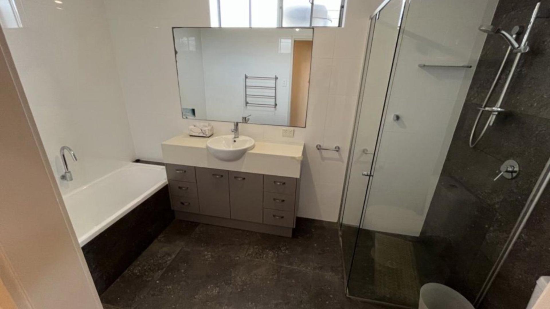 1 - 5a Coochin Street, Dicky - 200m To Caloundra
