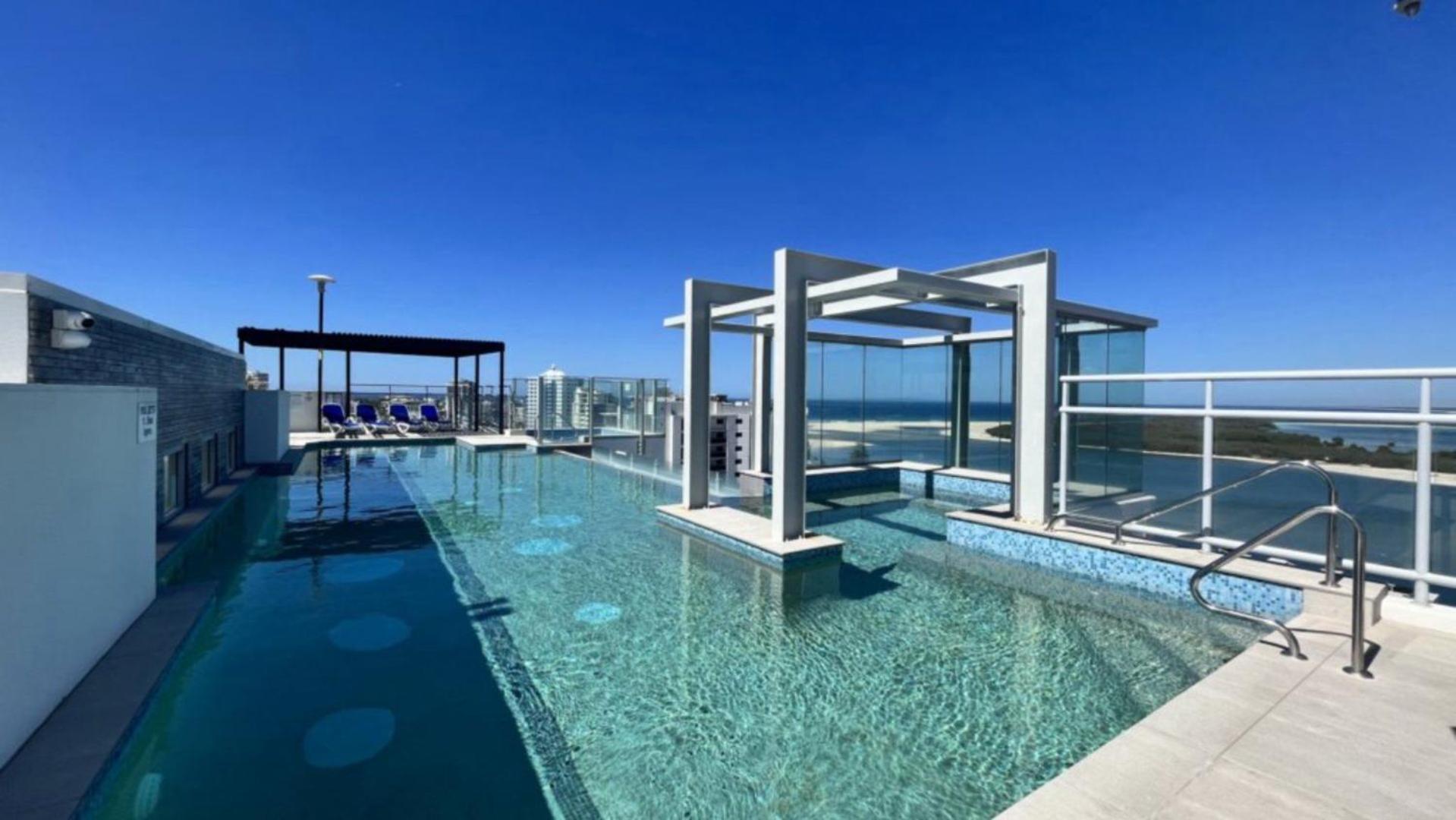 #803 Pumicestone Blue - Views With Rooftop Pool! Holiday home Caloundra