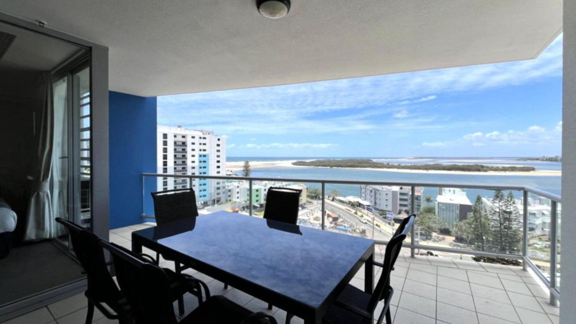 Holiday home #803 Pumicestone Blue - Views With Rooftop Pool!