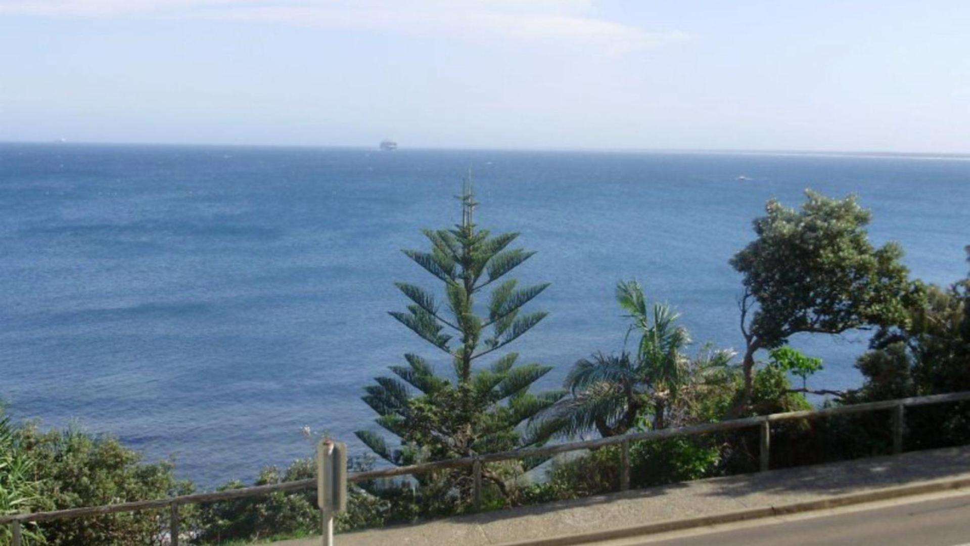 Shoreline Unit 2 Caloundra