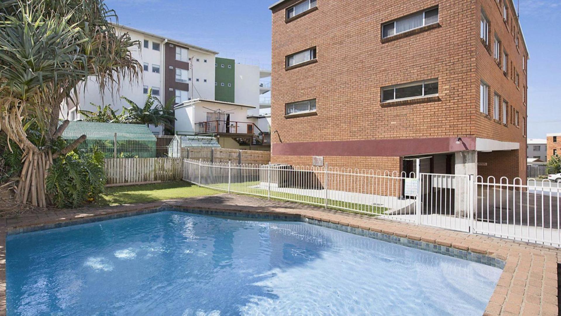 Subiaco Unit 2 * Caloundra